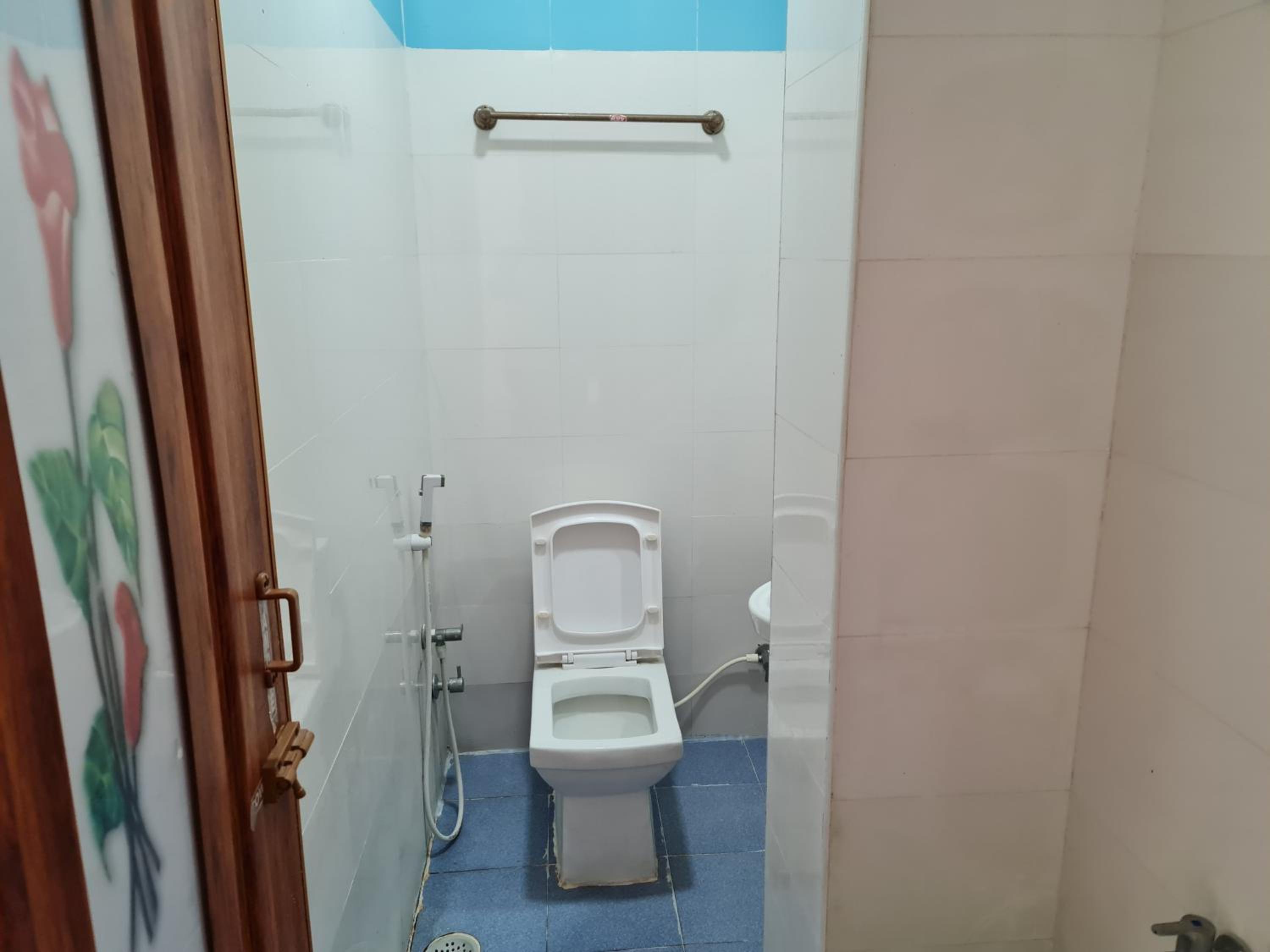 Standard Double Room - Photo 4