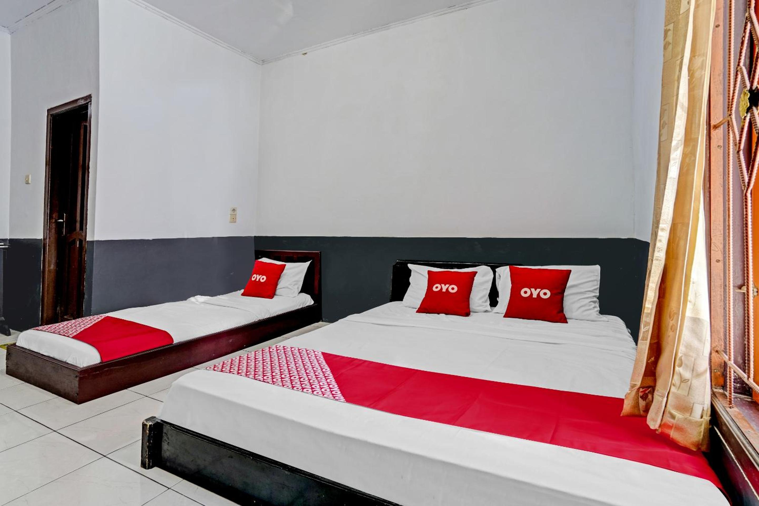 Deluxe Family Room photo 3