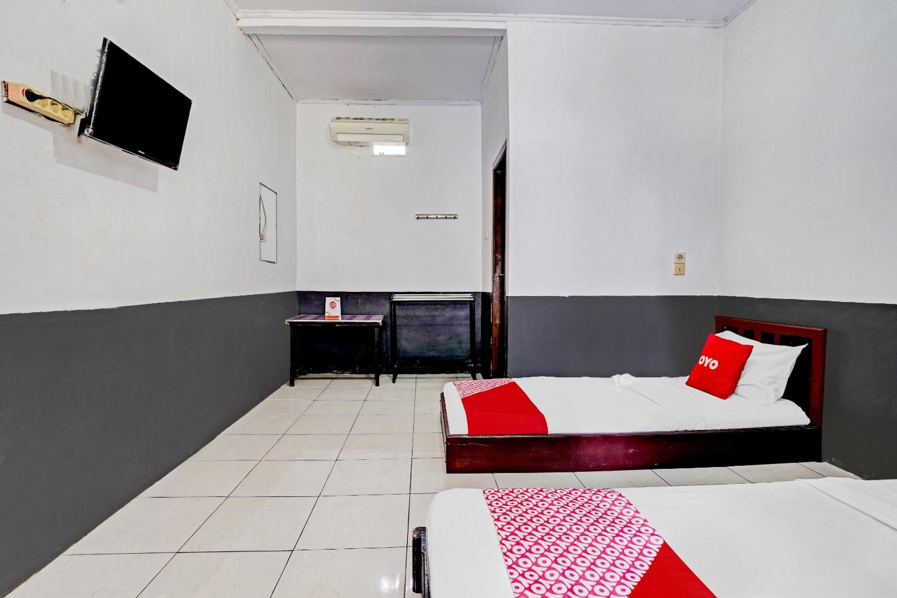 Deluxe Family Room photo 2