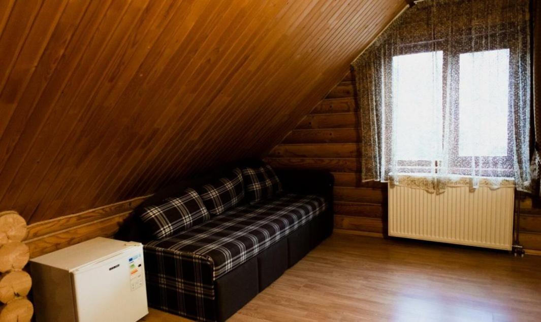 Standard Family Room photo 1