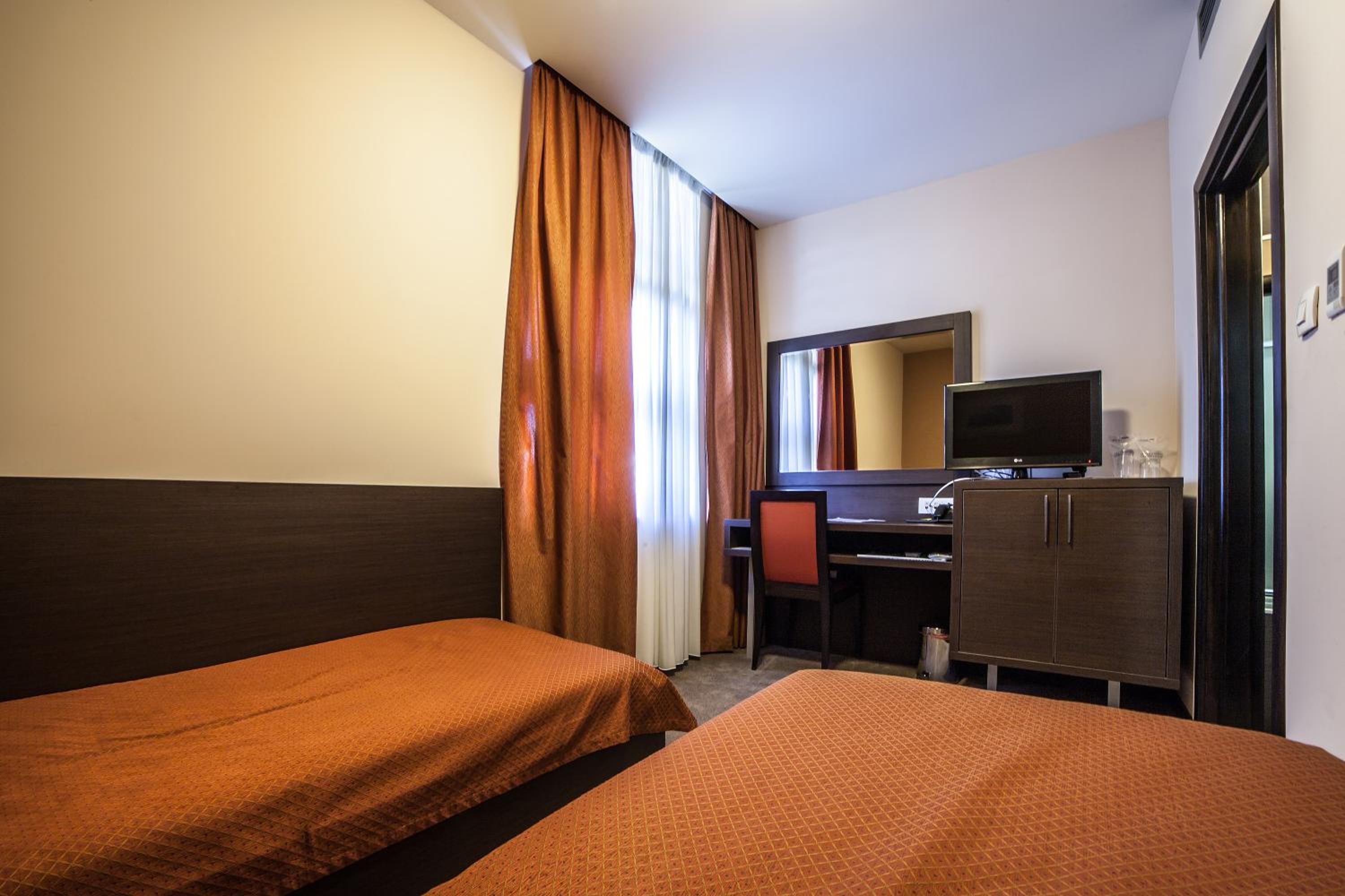 Single Room photo 1