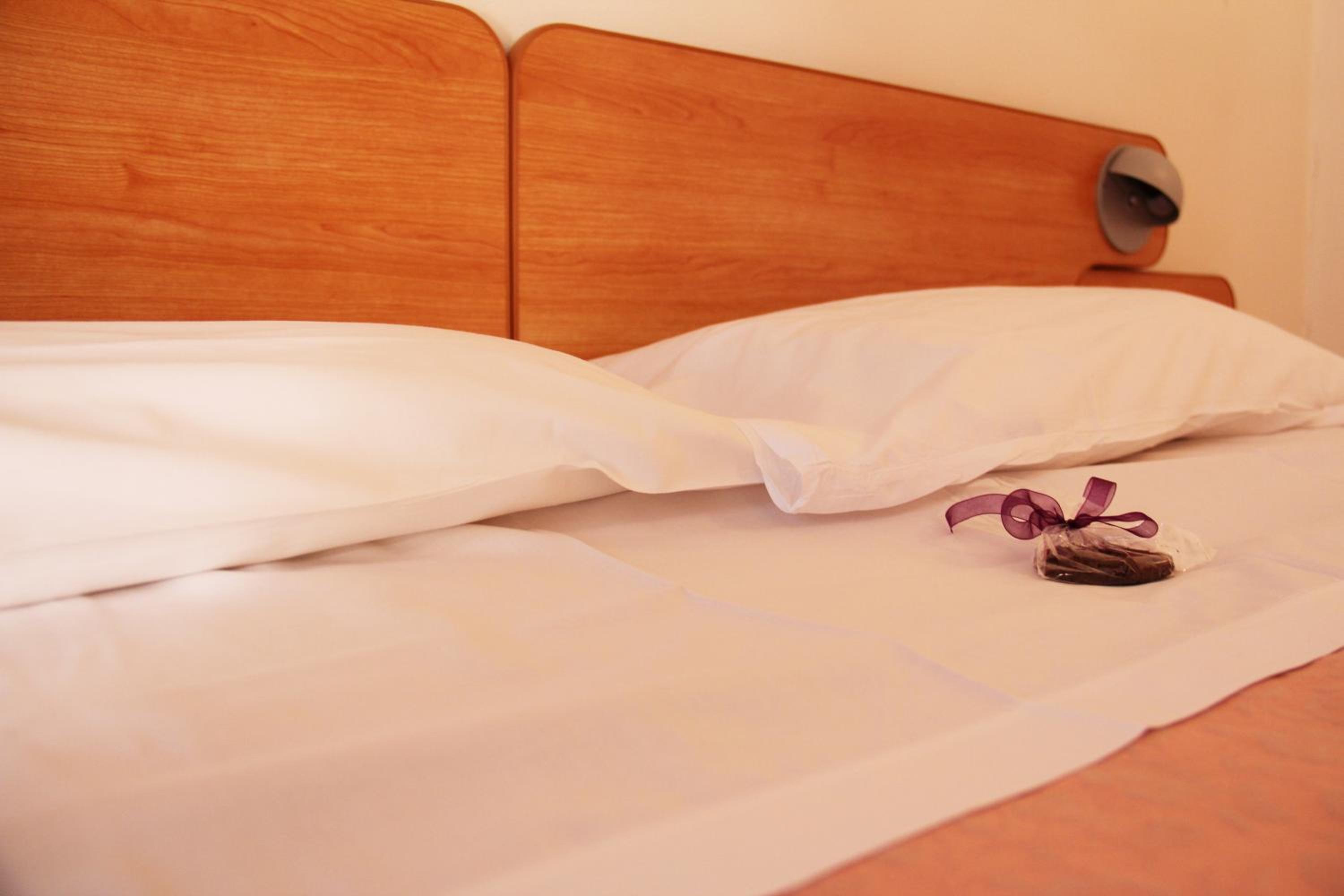 Double Room - Photo 13