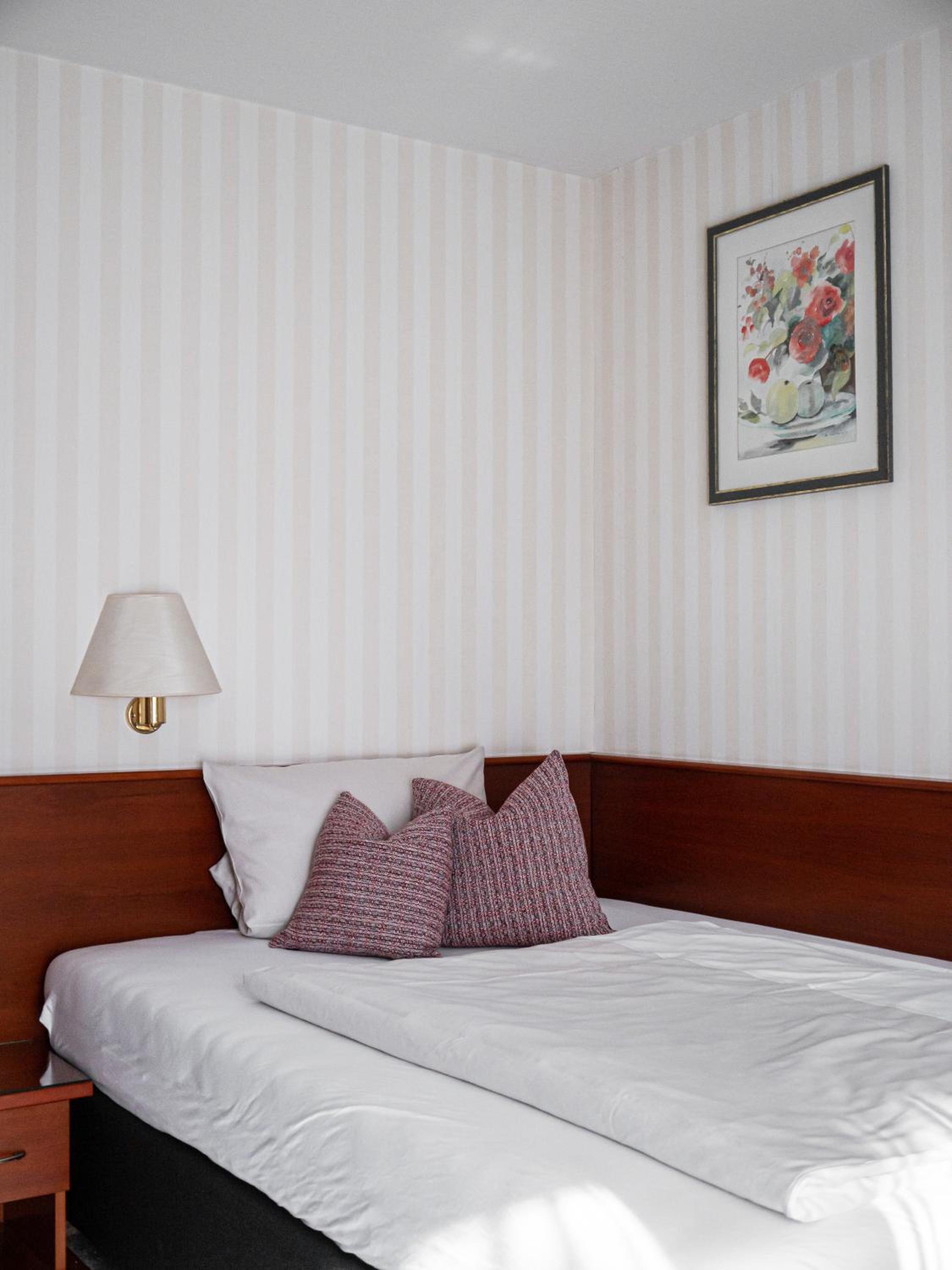 Single Room photo 3