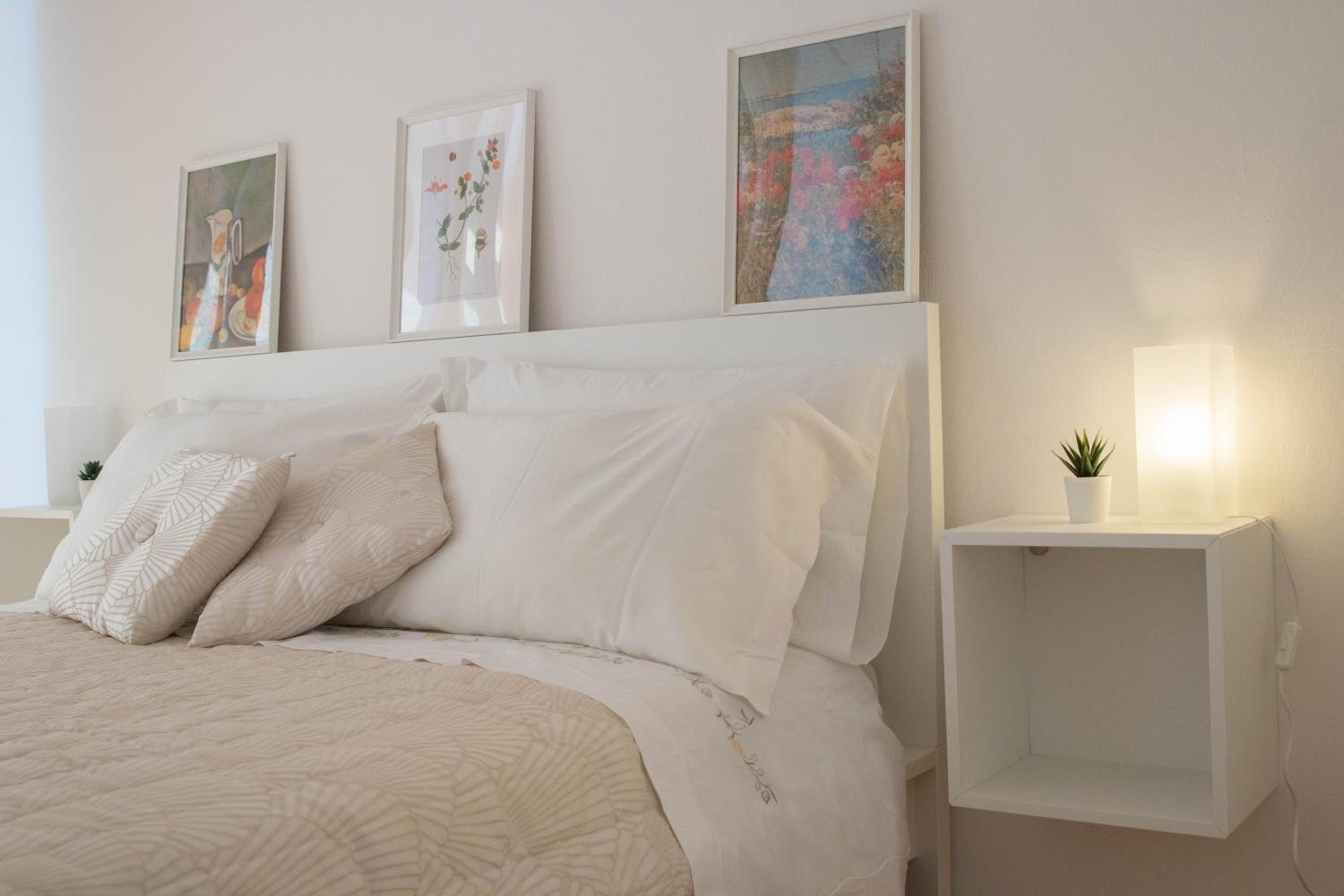 One-Bedroom Apartment - Photo 18