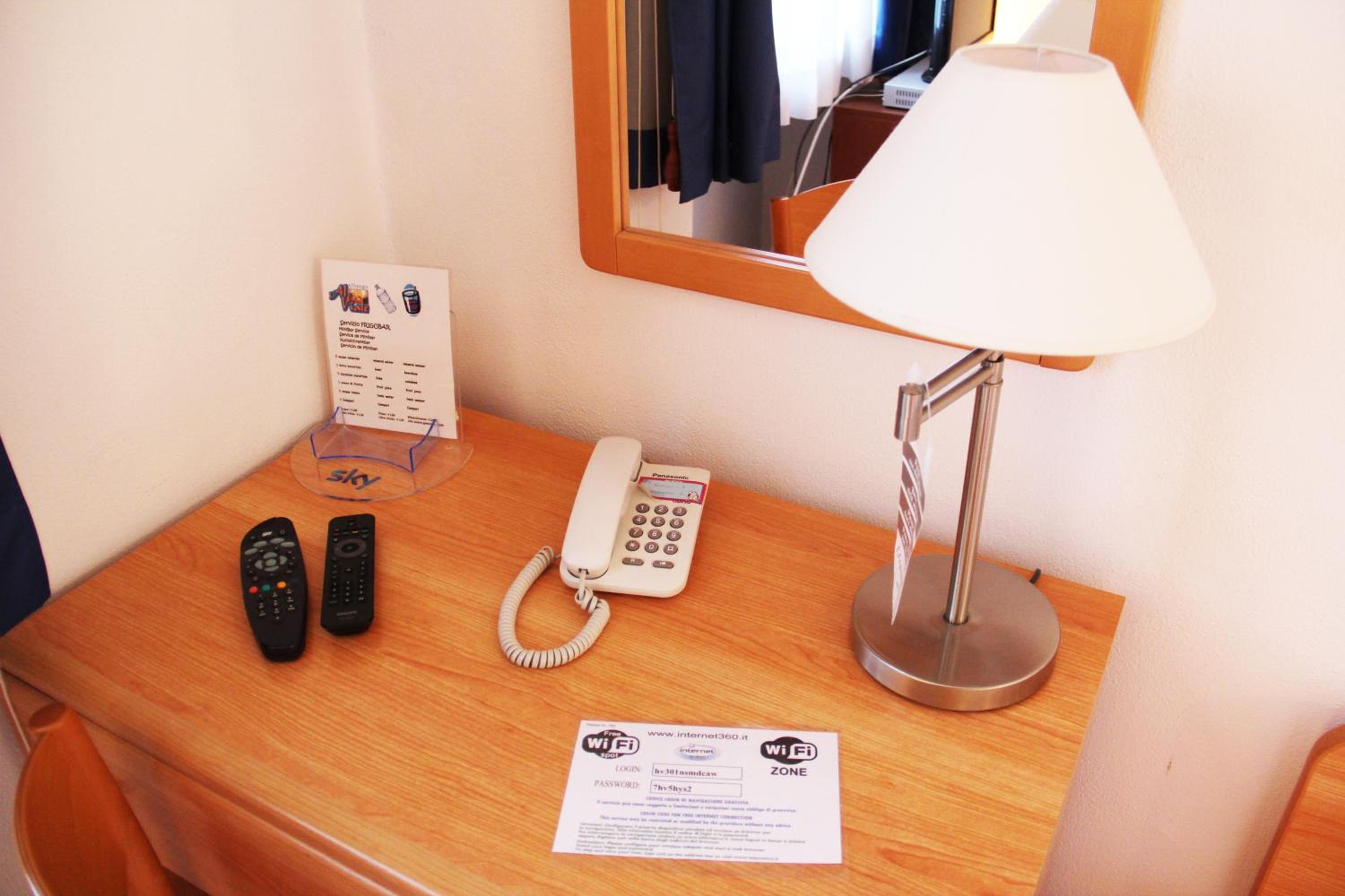 Double Room - Photo 33