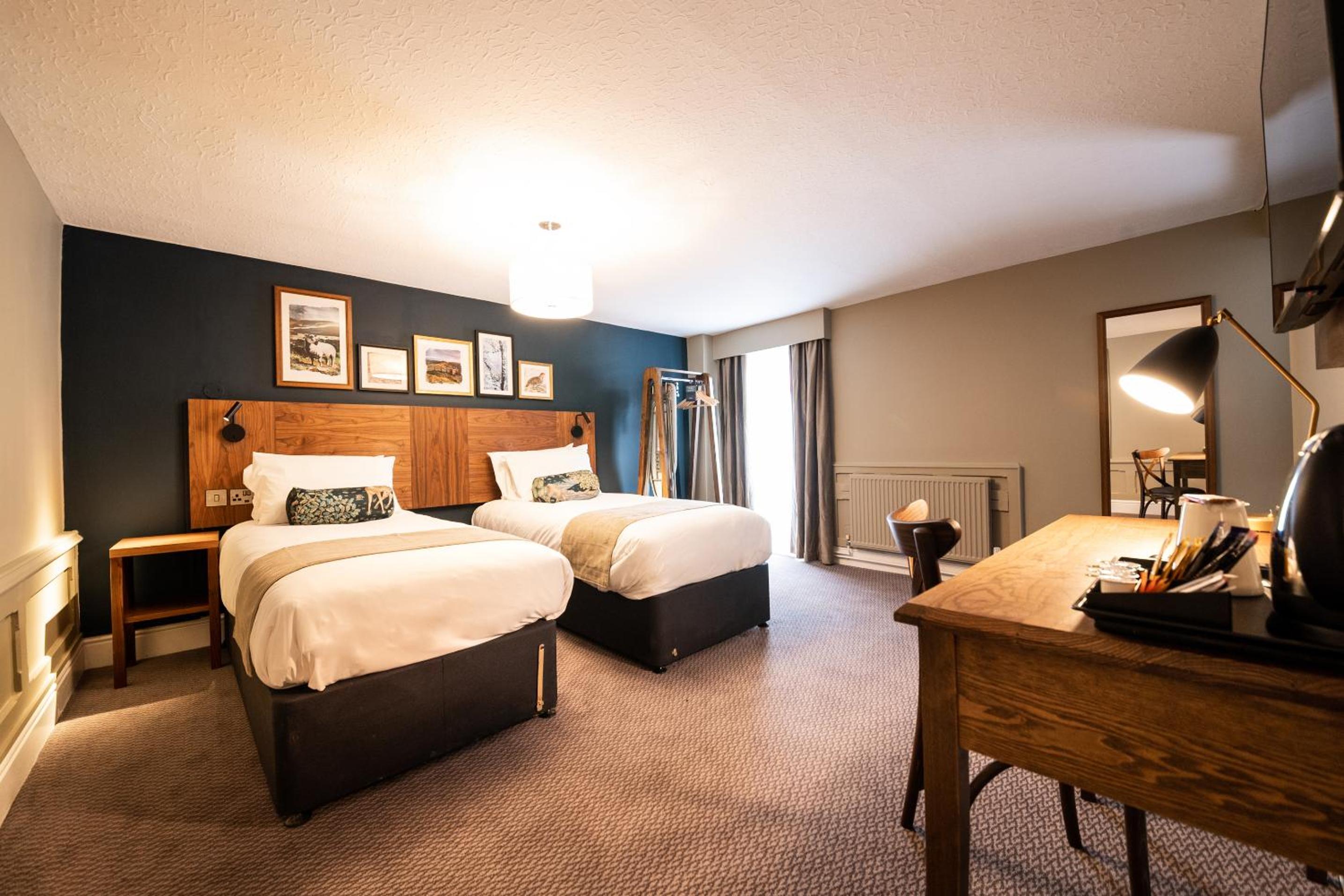Standard twin room