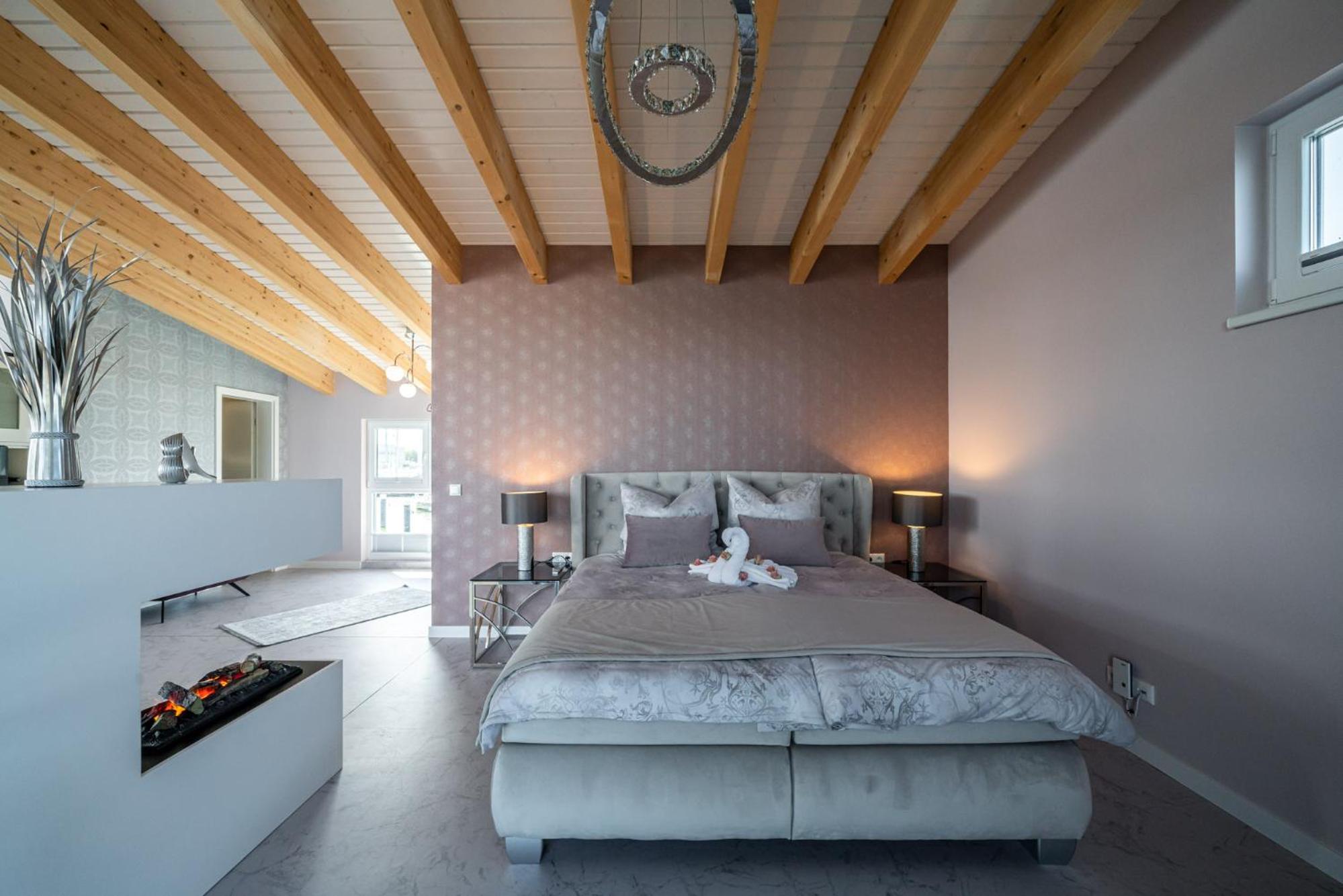 Suite with Lake View - Photo 4