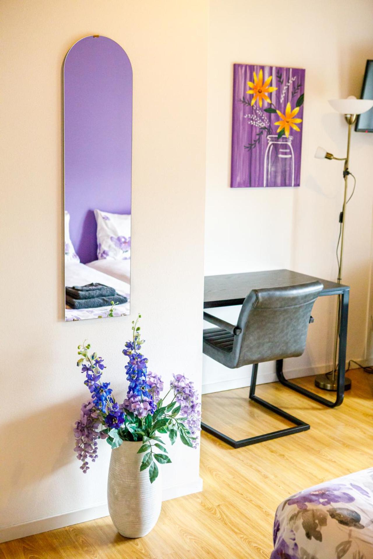 Twin Room with Bathroom photo 2