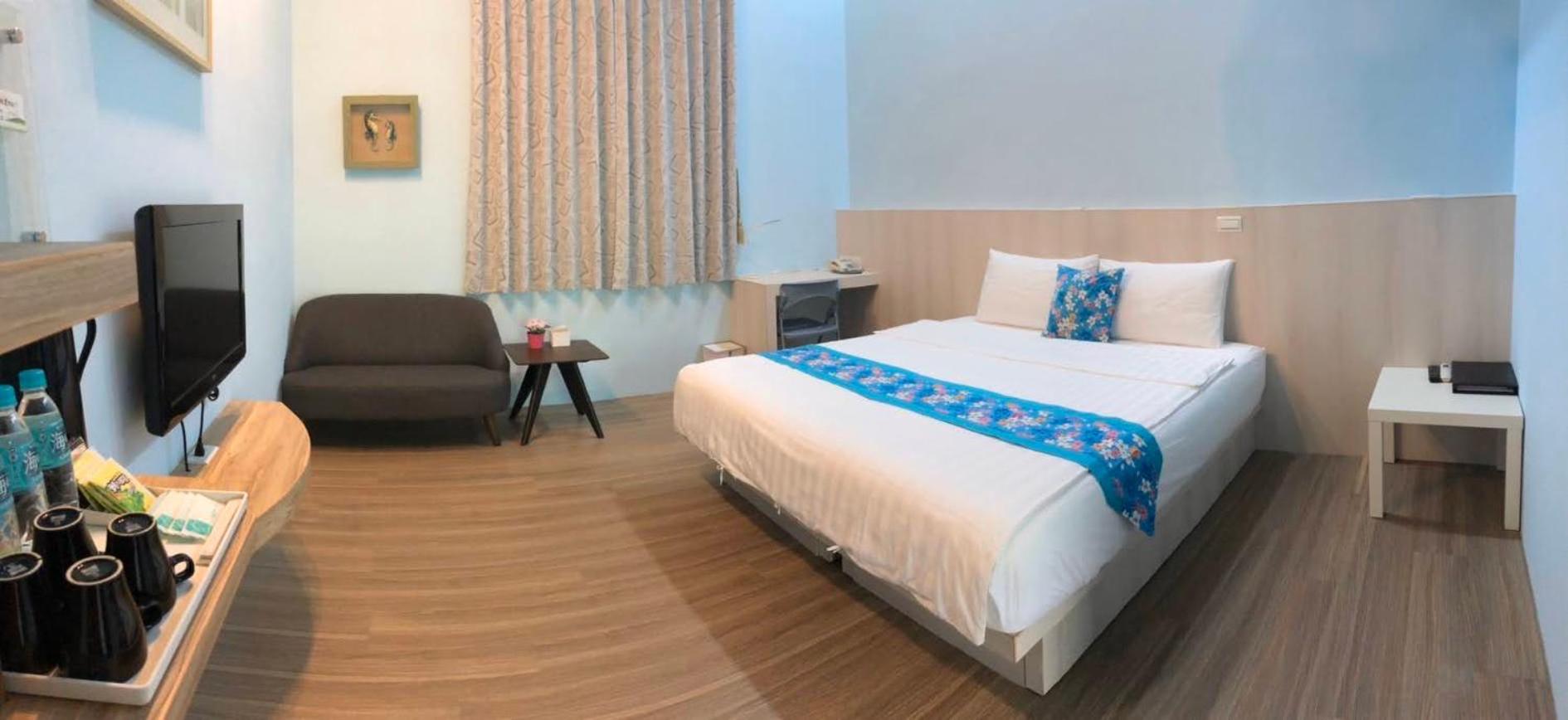 Queen Room photo 3