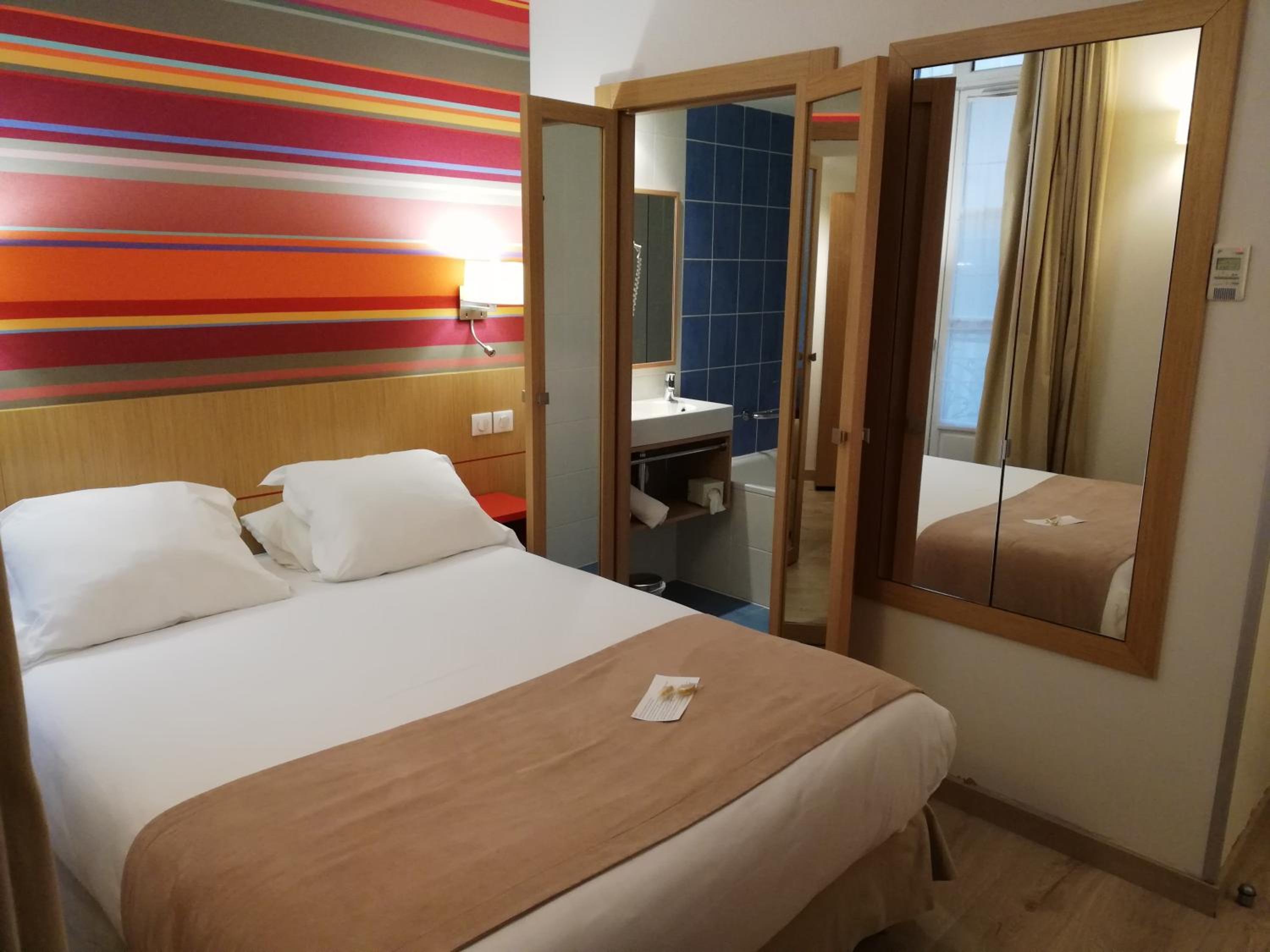 Superior Double Room - Photo 2