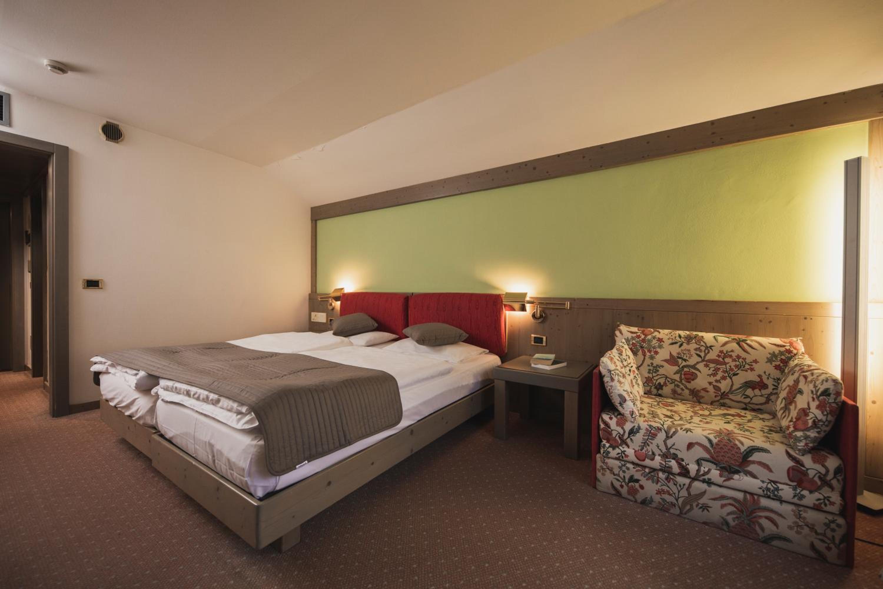 Economy Double or Twin Room - Photo 9