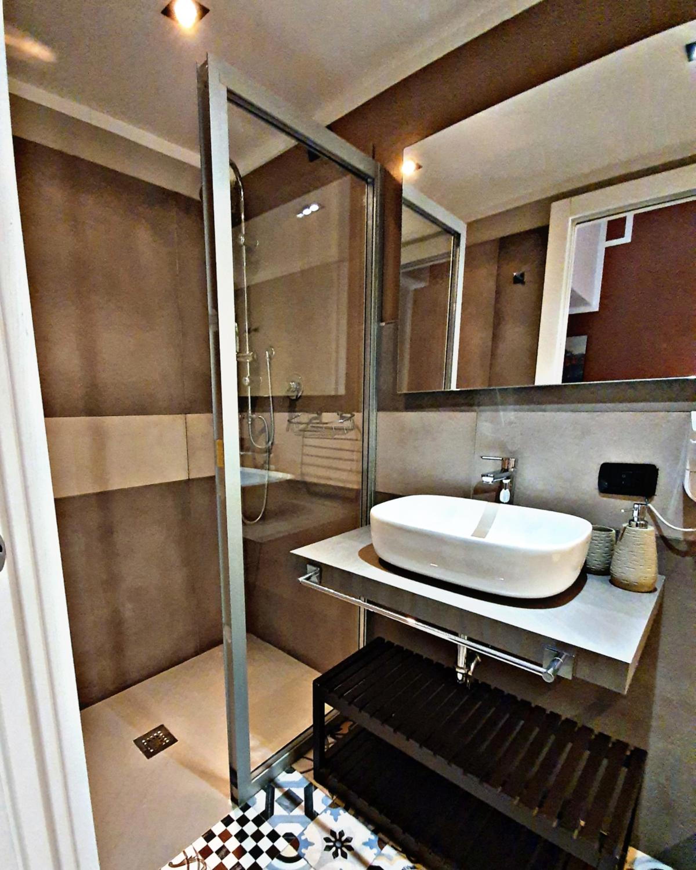 Economy Double Room photo 3