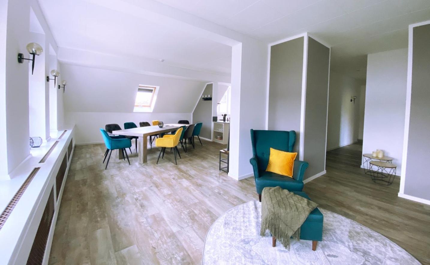 Three-Bedroom Apartment photo 1