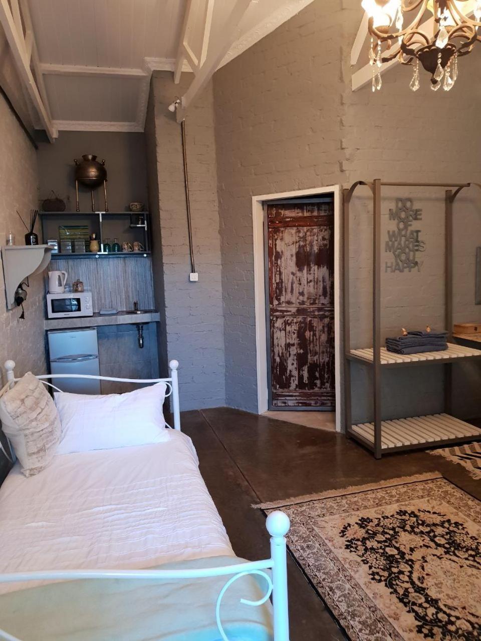 Deluxe Double Room with Extra Bed photo 2