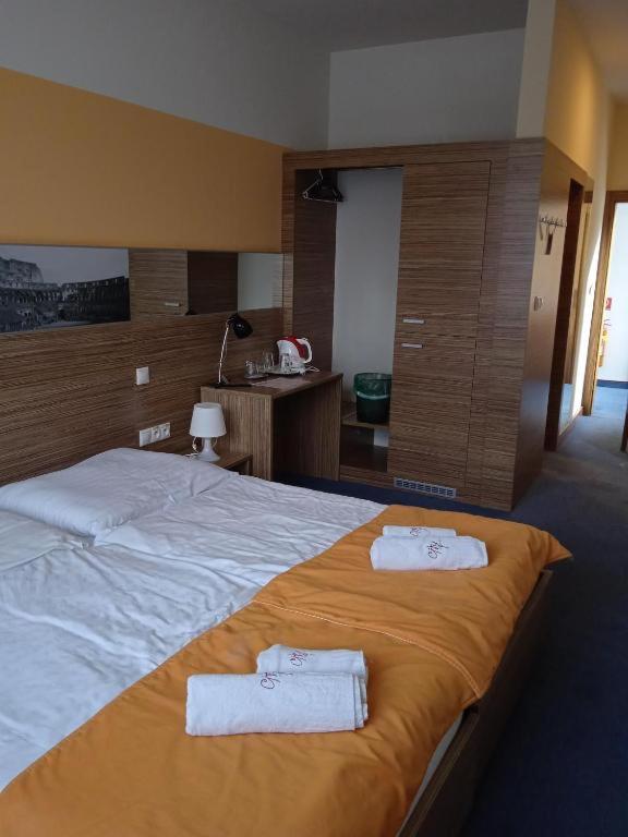 Economy Double Room