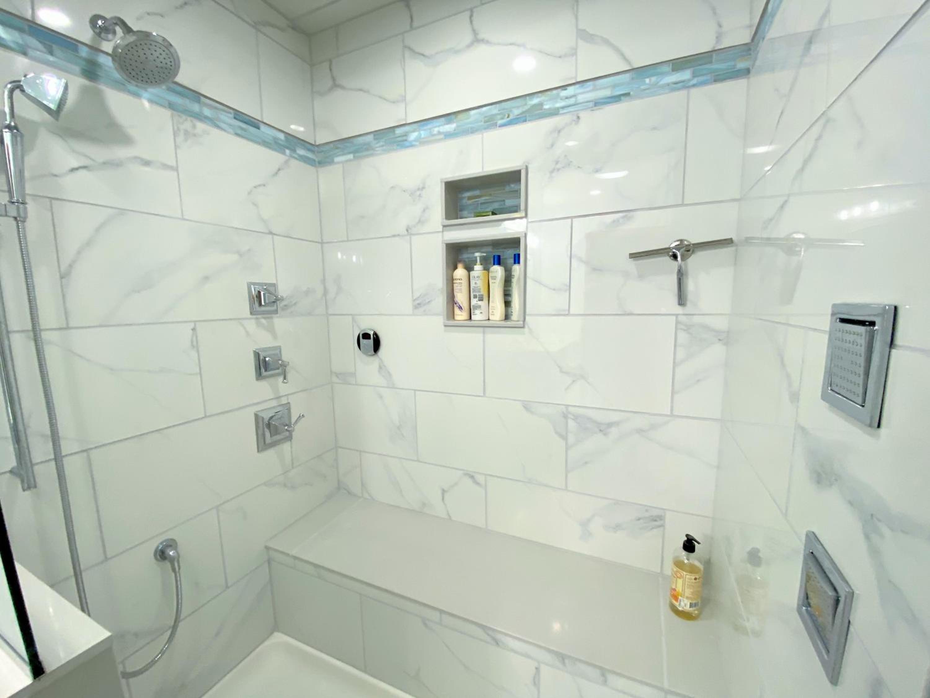 Four-Bedroom House - Photo 6