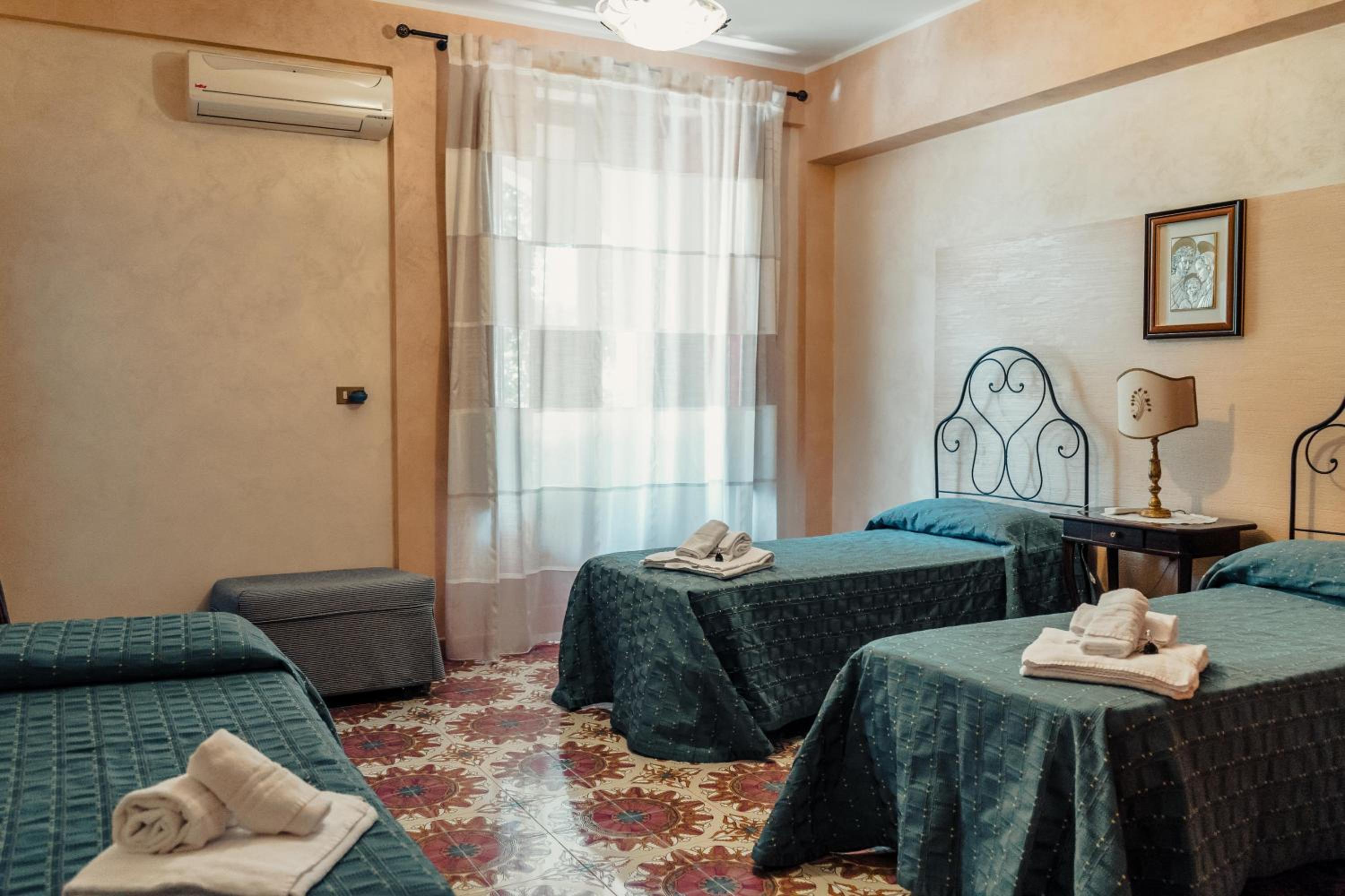 Triple Room - Photo 4