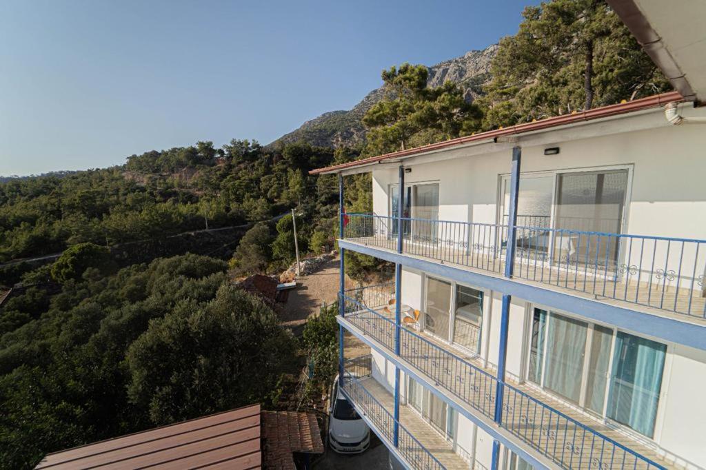 Standard Twin Room with Sea View
