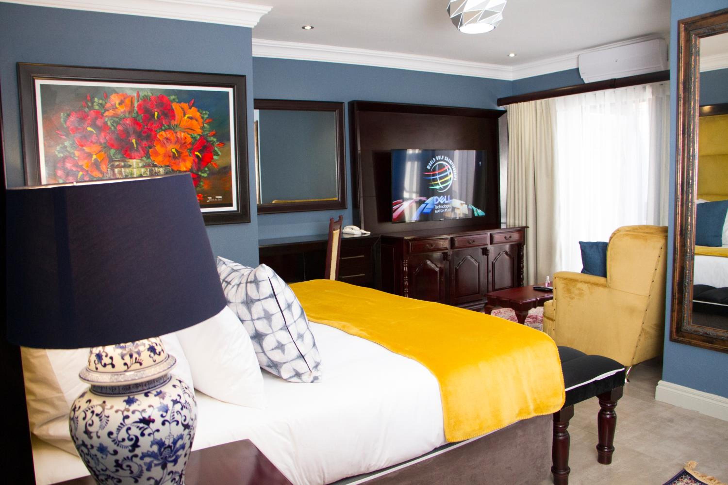 Deluxe Suite photo 2