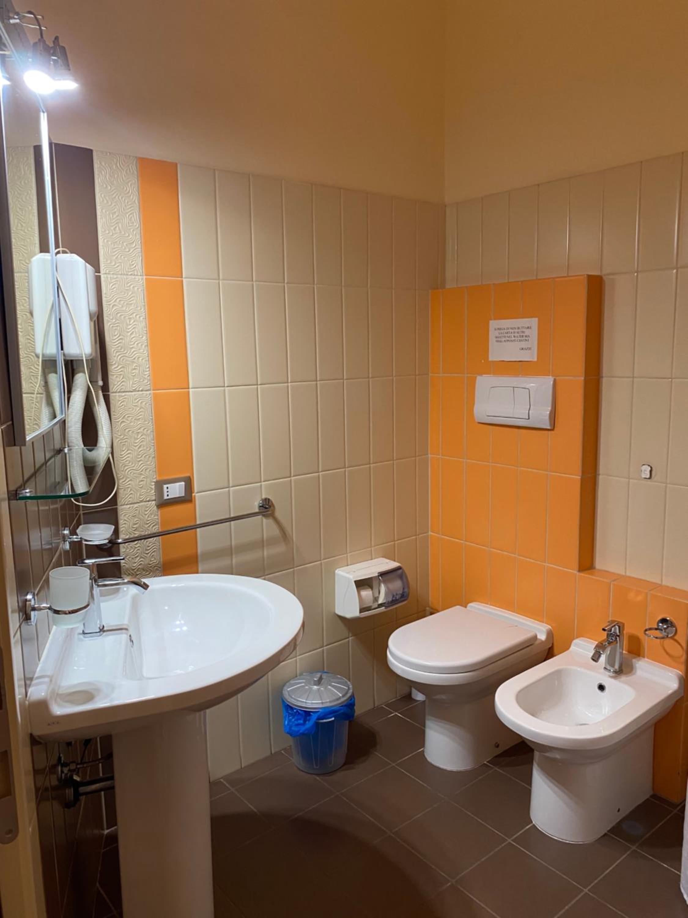 Large Double Room photo 3