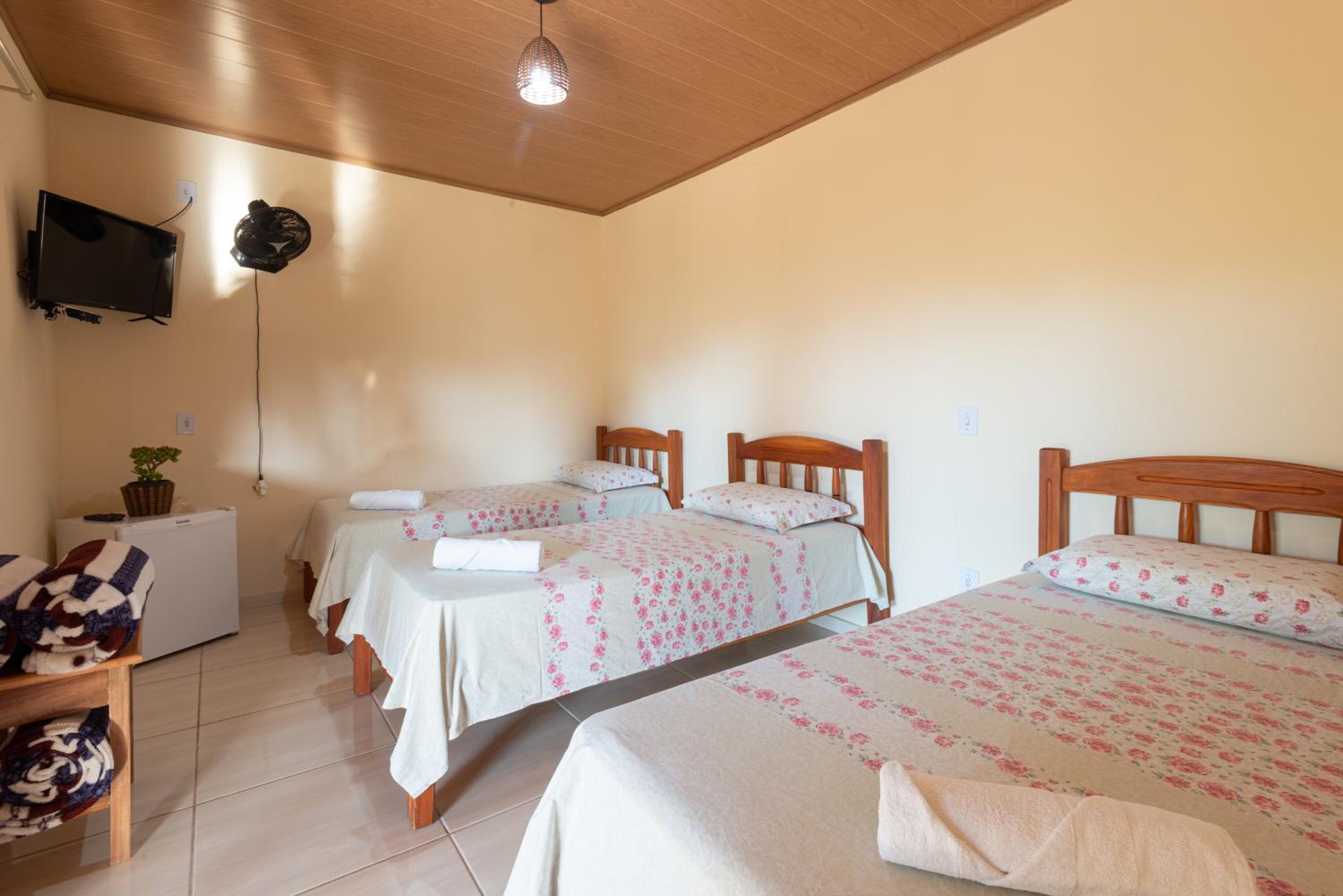 Triple Room with Balcony - Photo 1