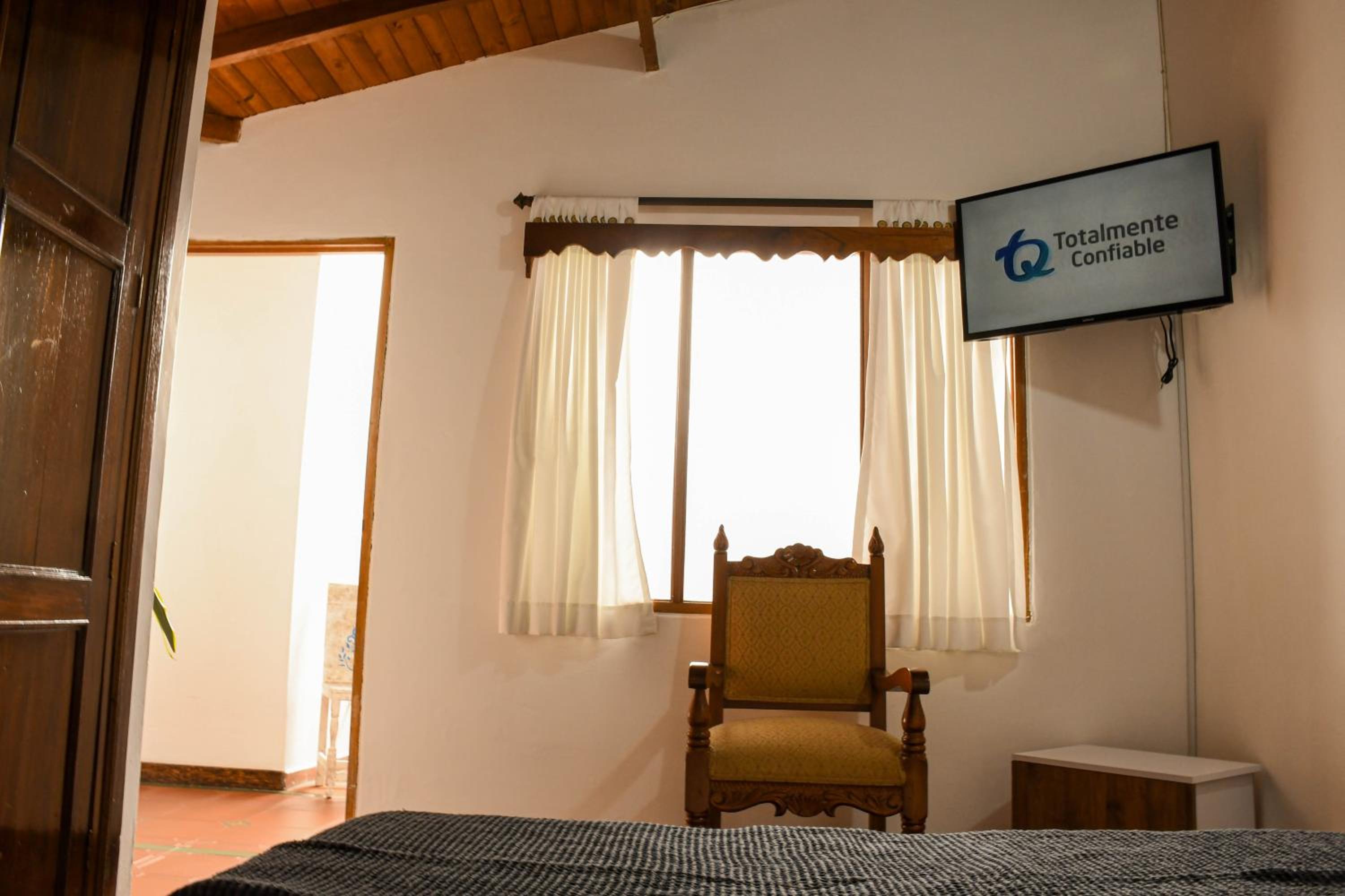 Double Room With Shared Bathroom photo 1