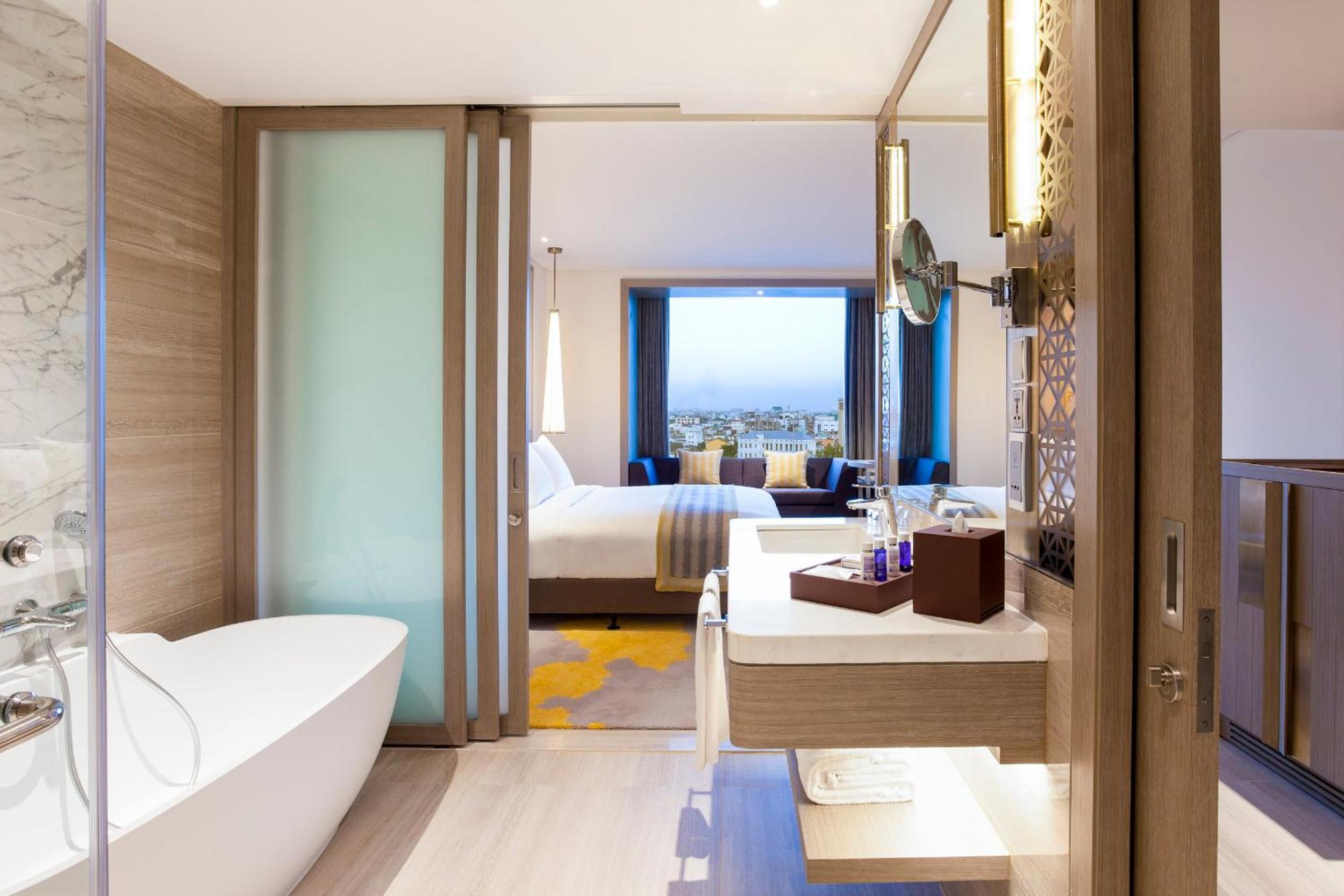 Standard King Room with Pool View