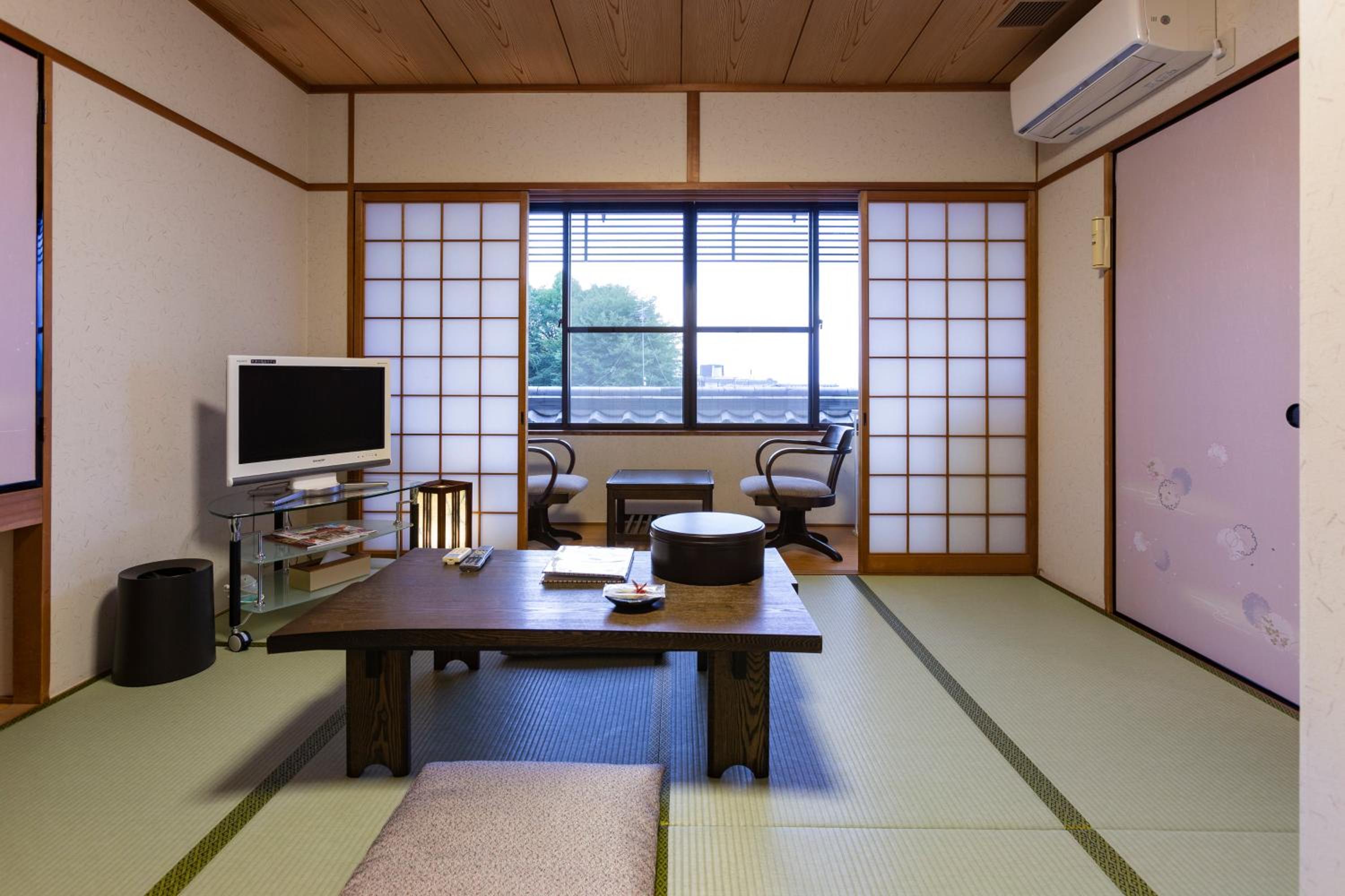 Japanese-Style Room - "Suzaku" photo 2