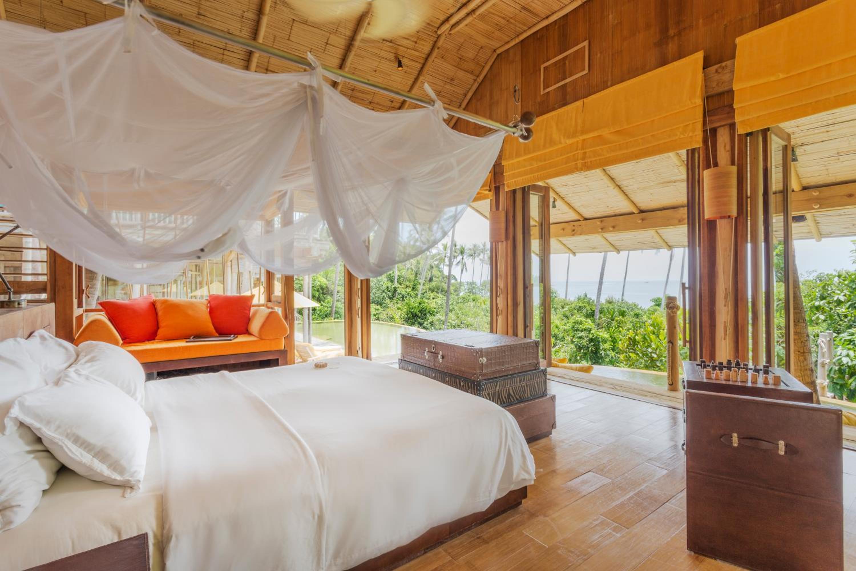 4 Bedroom Sunset Ocean View Pool Reserve
