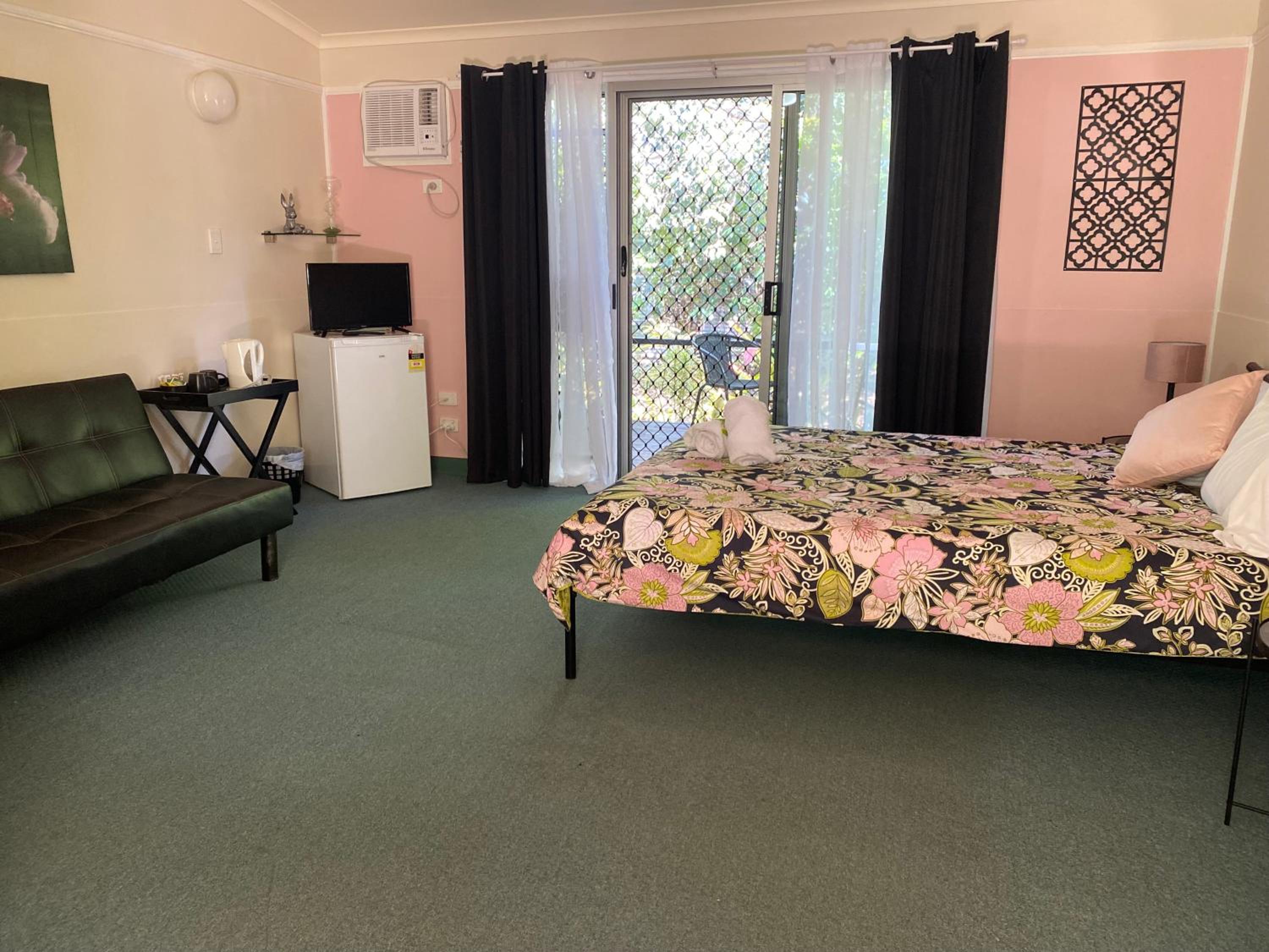 Motel Room photo 1