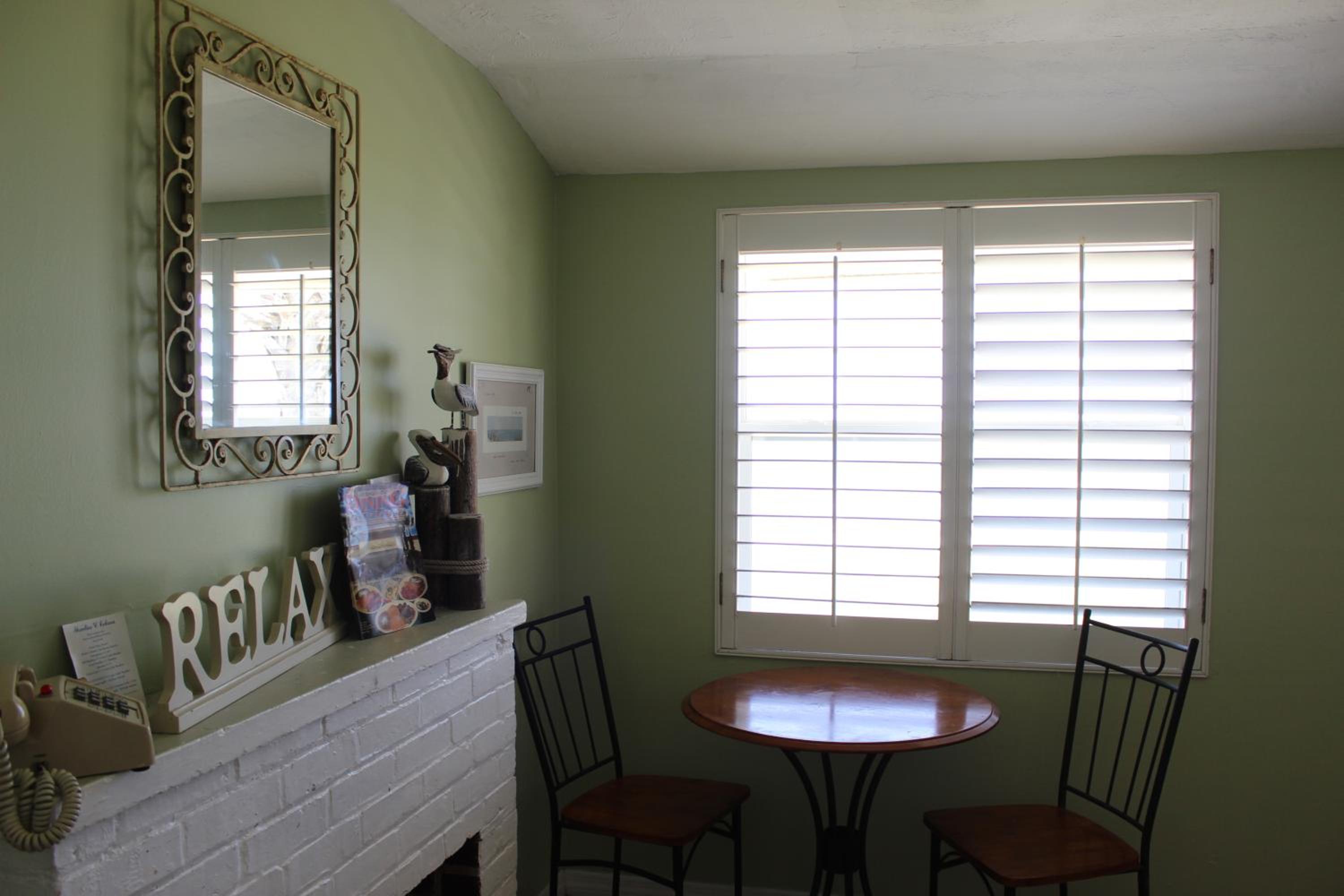 Cottage with Garden View - Photo 5