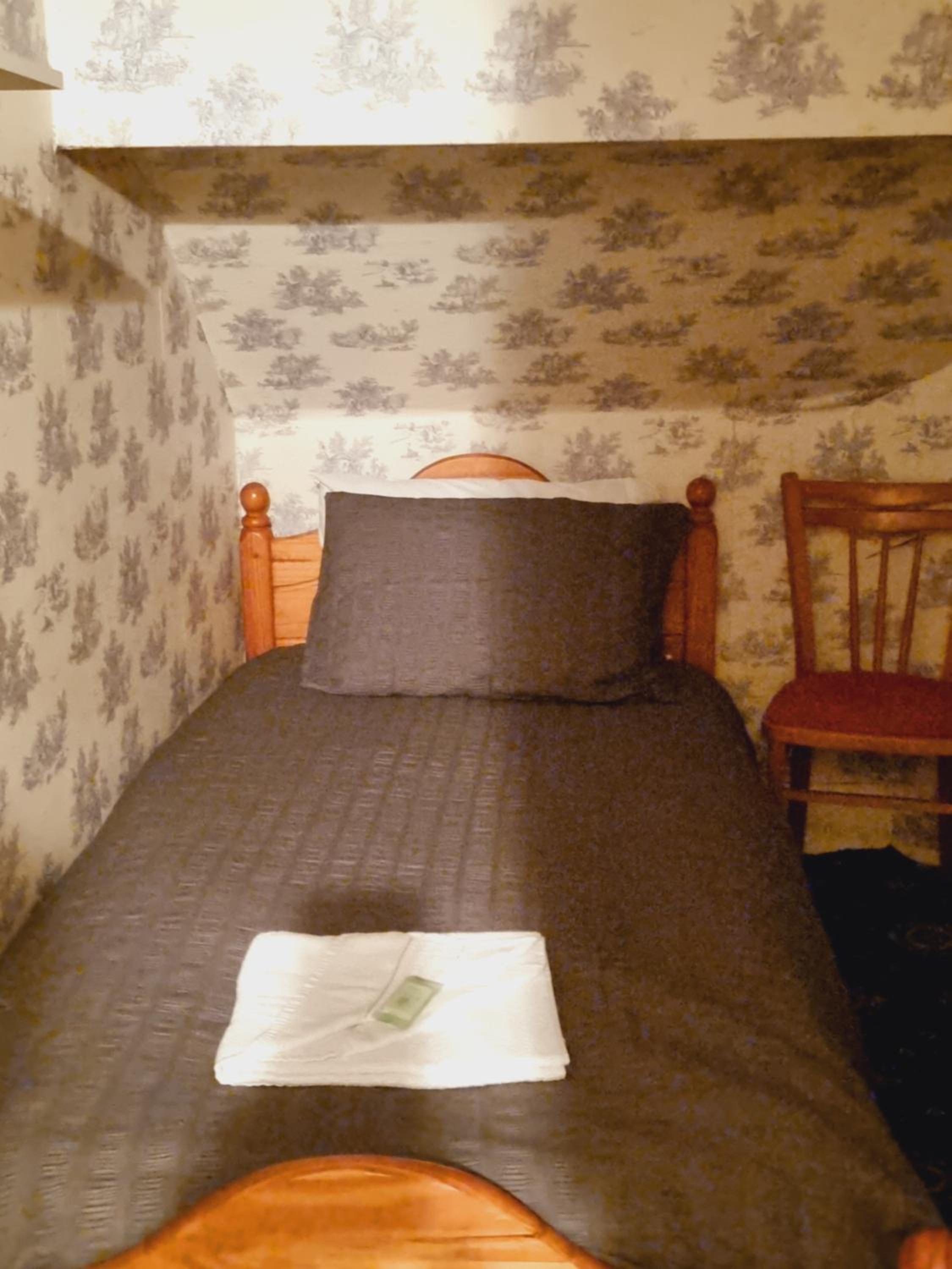 Budget Single Room