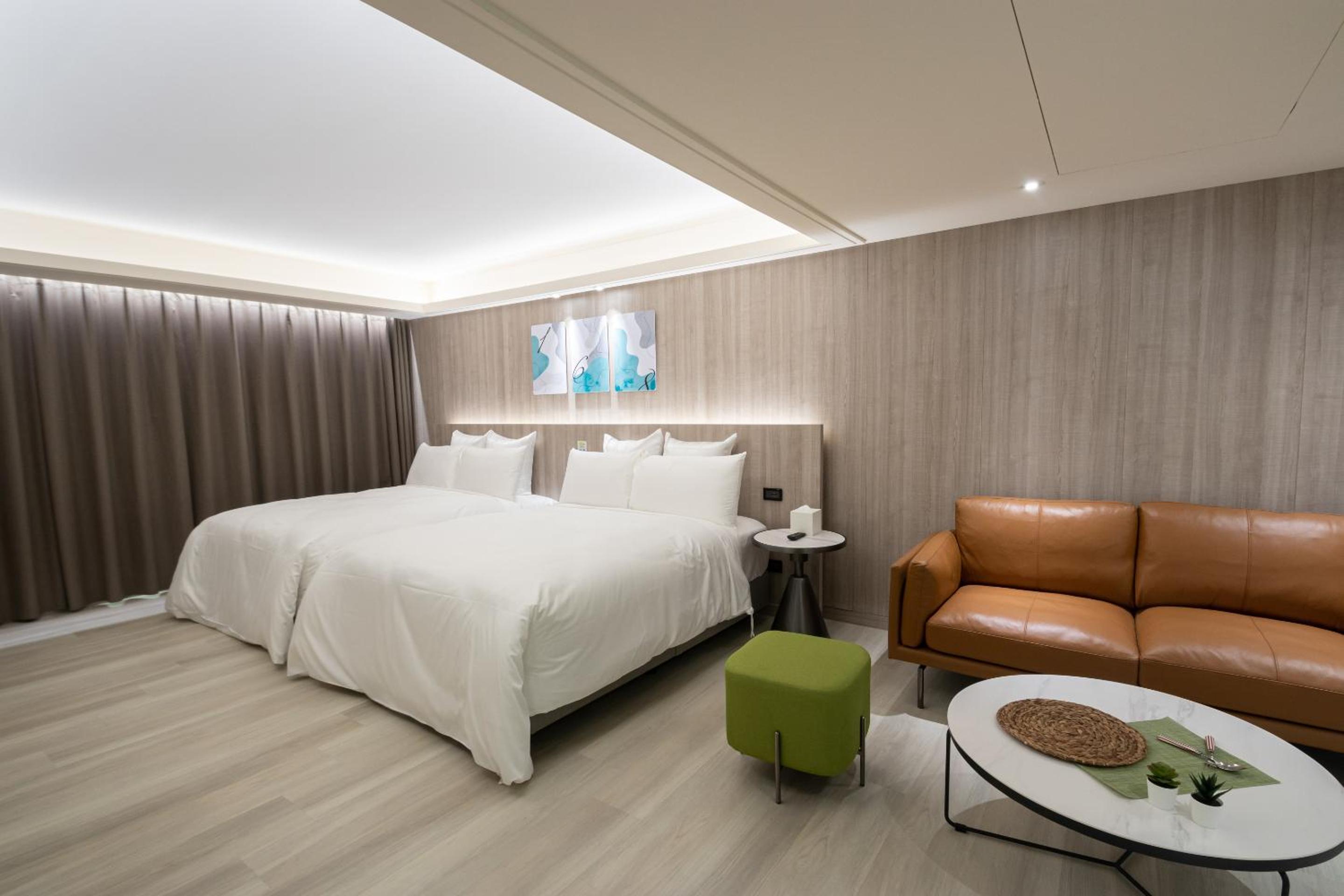 Classic Quadruple Room photo 2