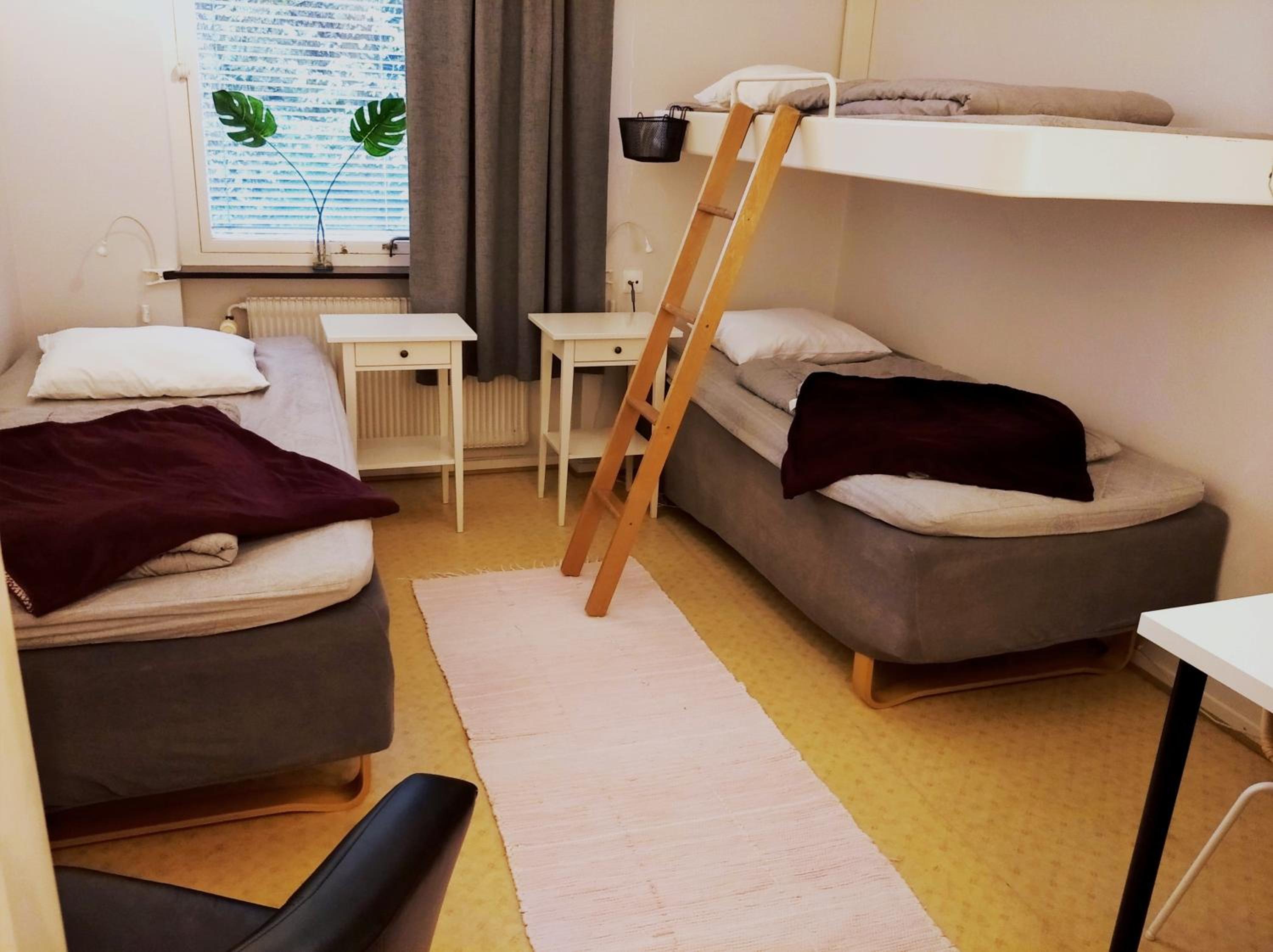 Triple Room with Private Toilet - Photo 1