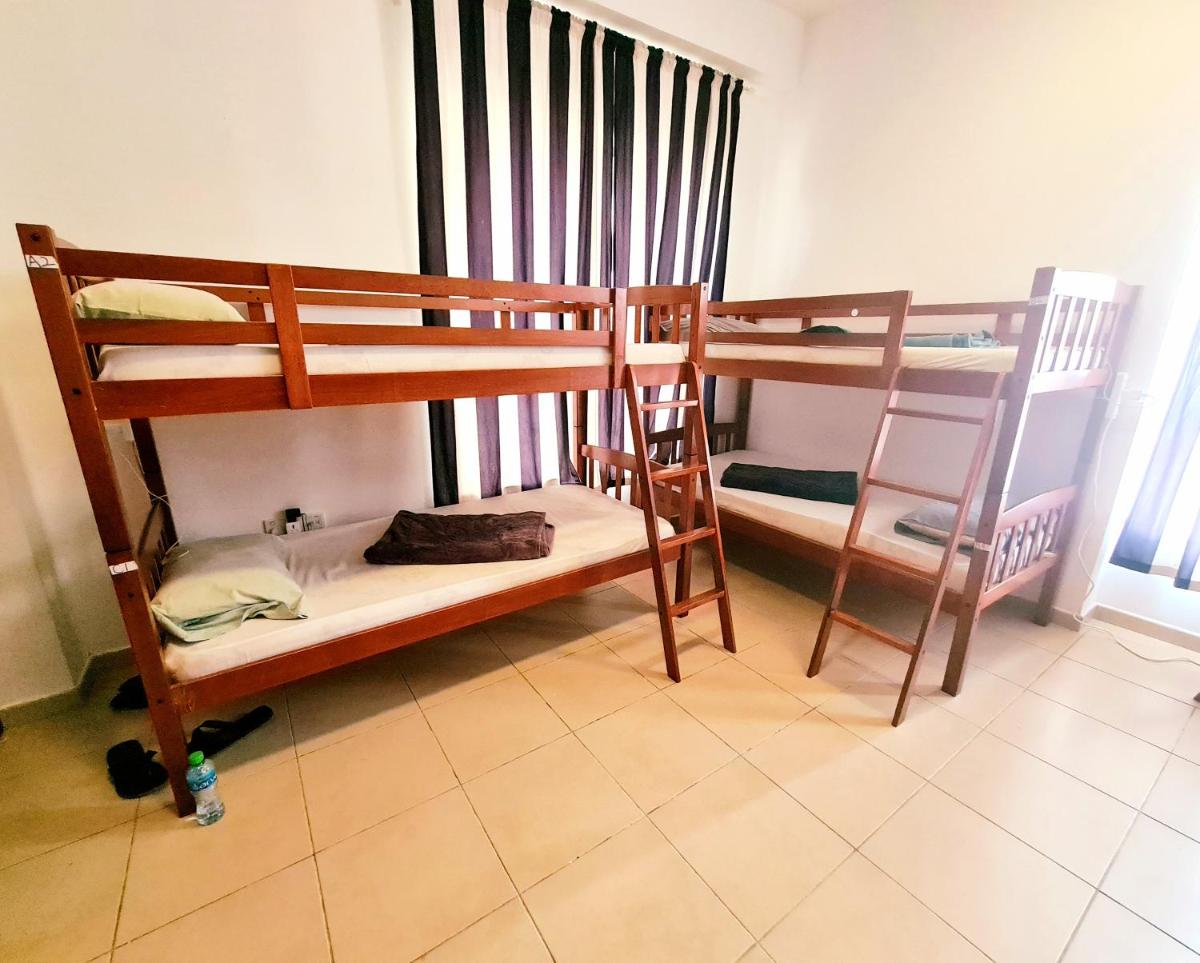 Bed in 6-Bed Mixed Dormitory Room photo 2