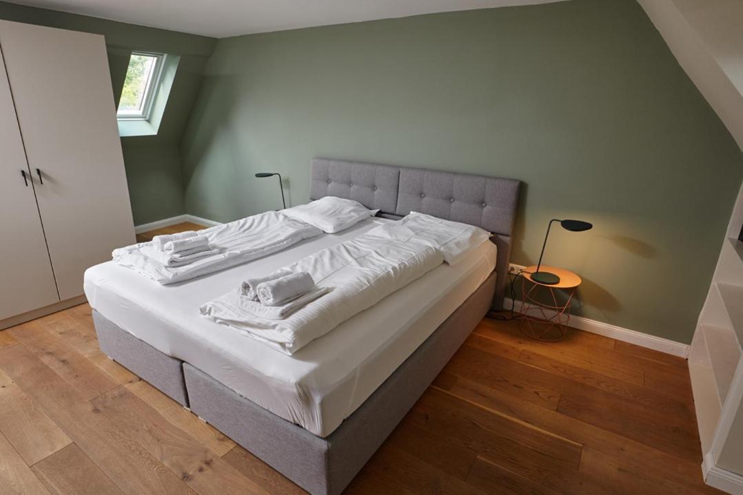 Two-Bedroom Apartment - Photo 5