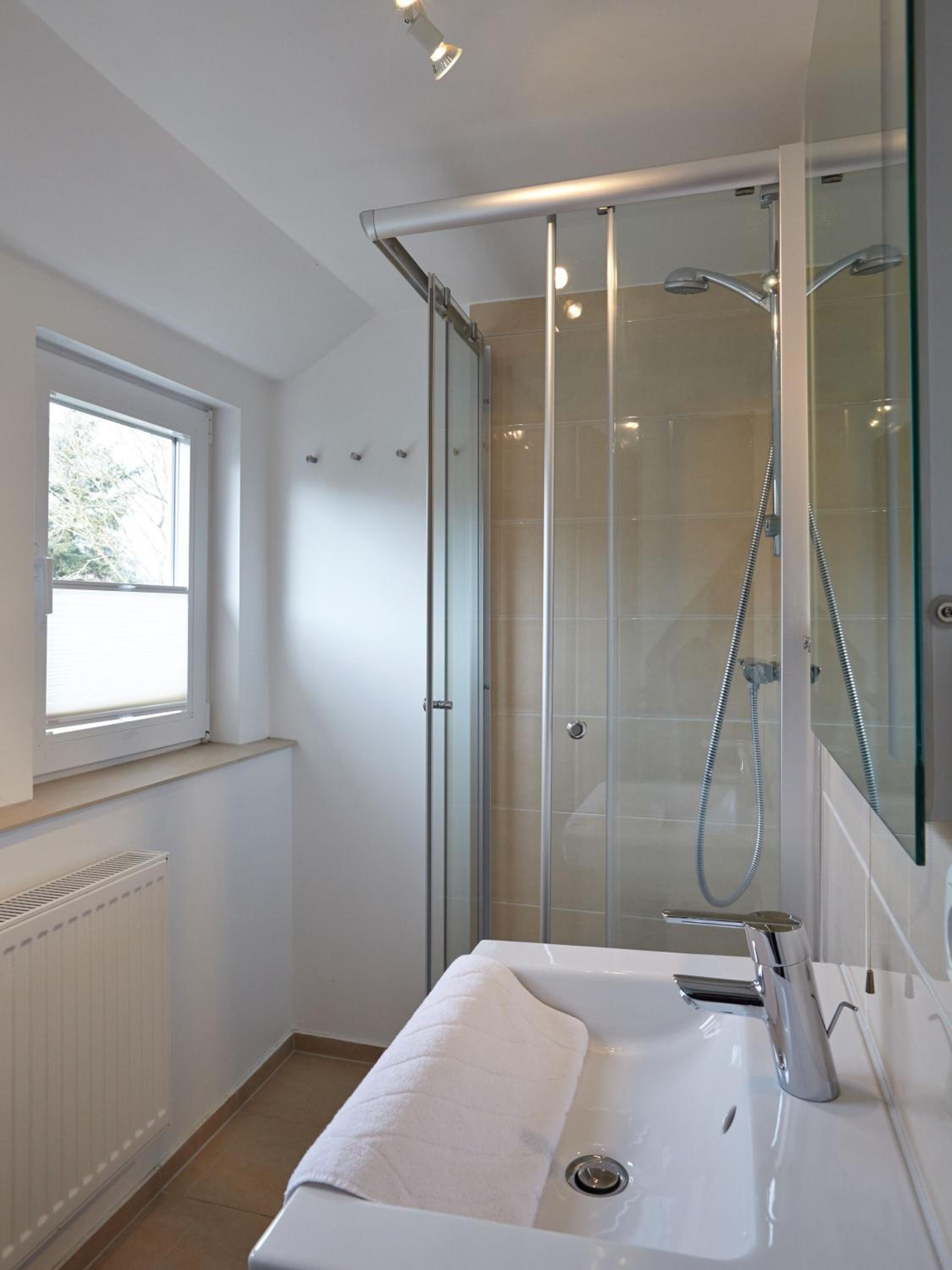 Two-Bedroom Apartment - Photo 11