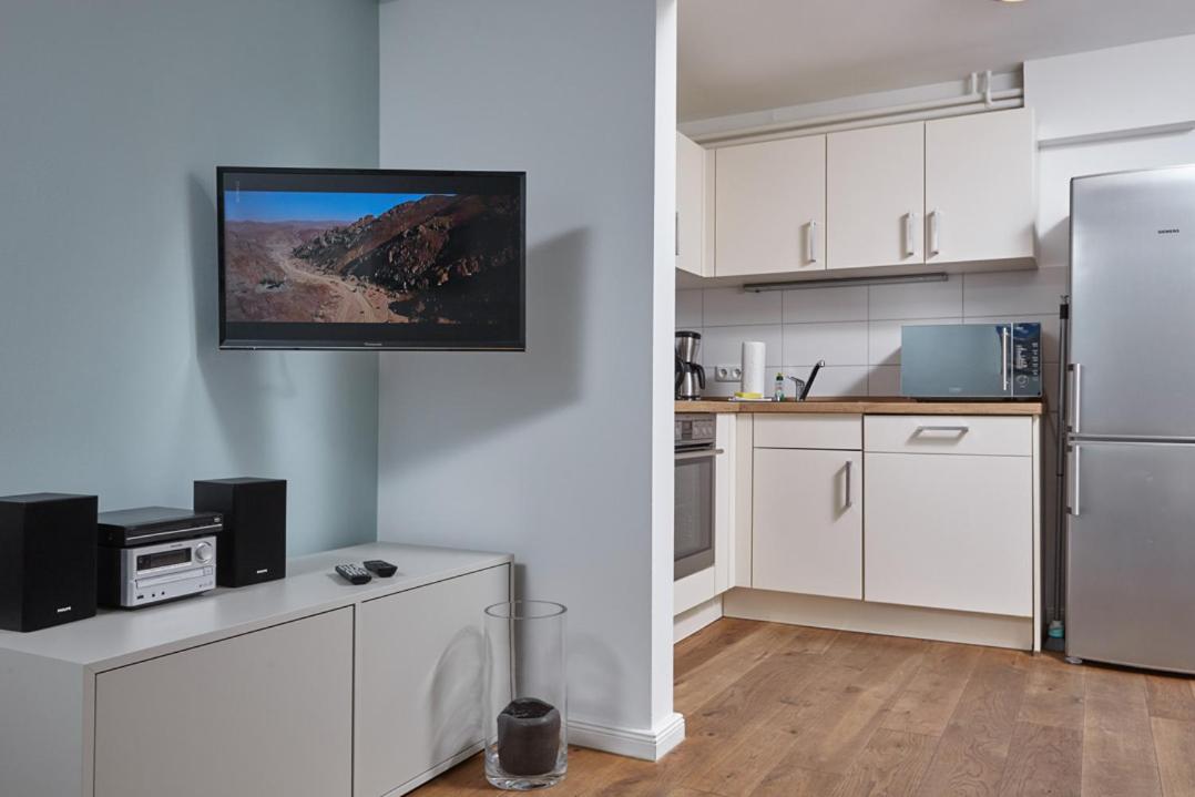 One-Bedroom Apartment - Photo 7