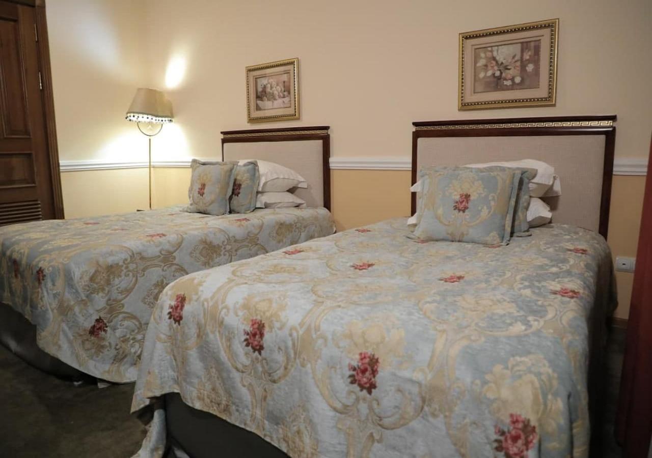 Standard Double or Twin Room photo 1