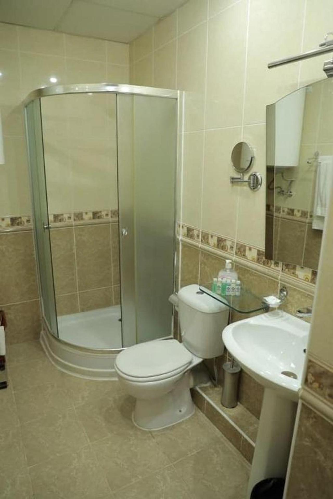 Standard Double or Twin Room photo 3