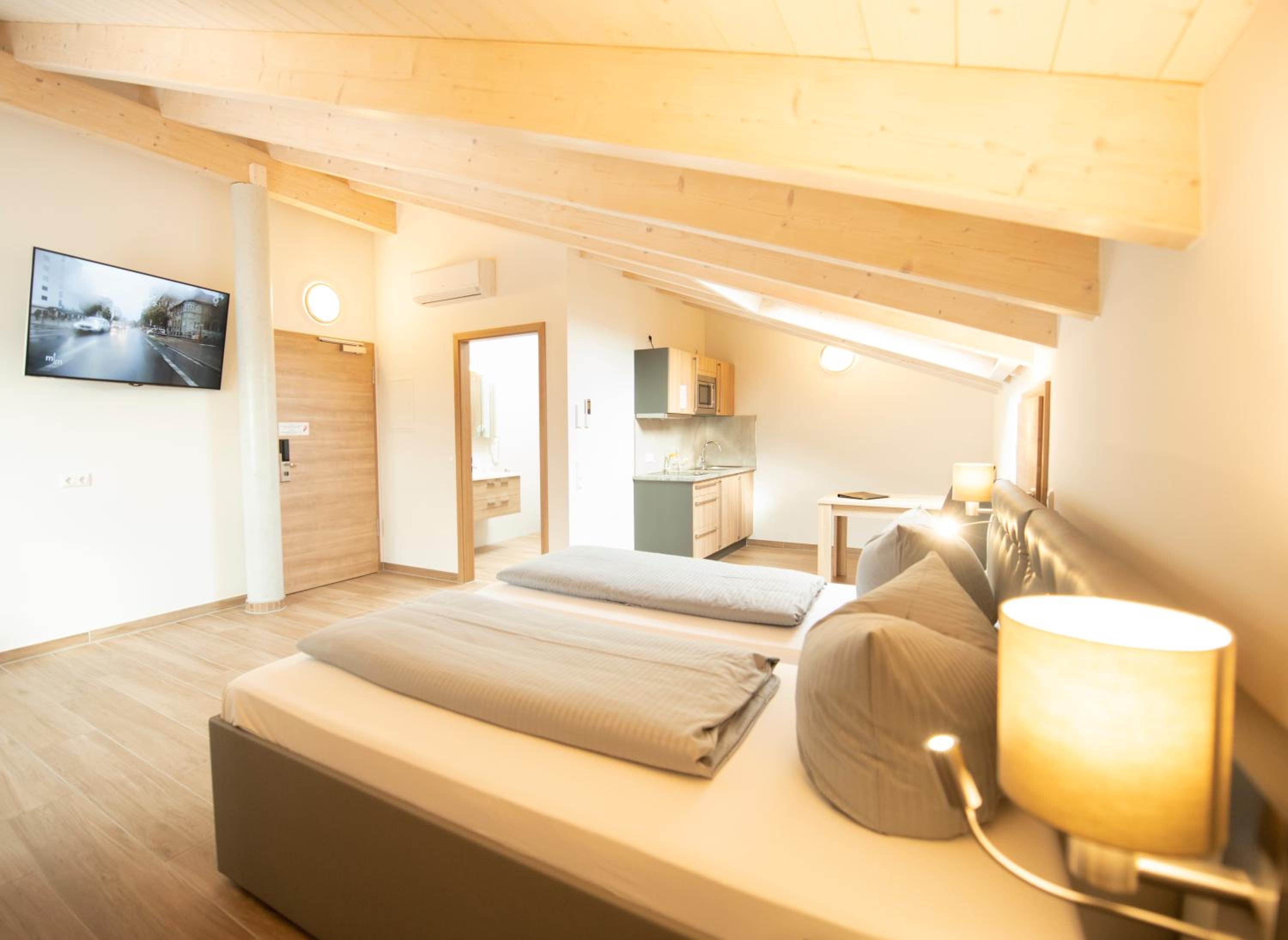 Standard Suite with Kitchenette  photo 1