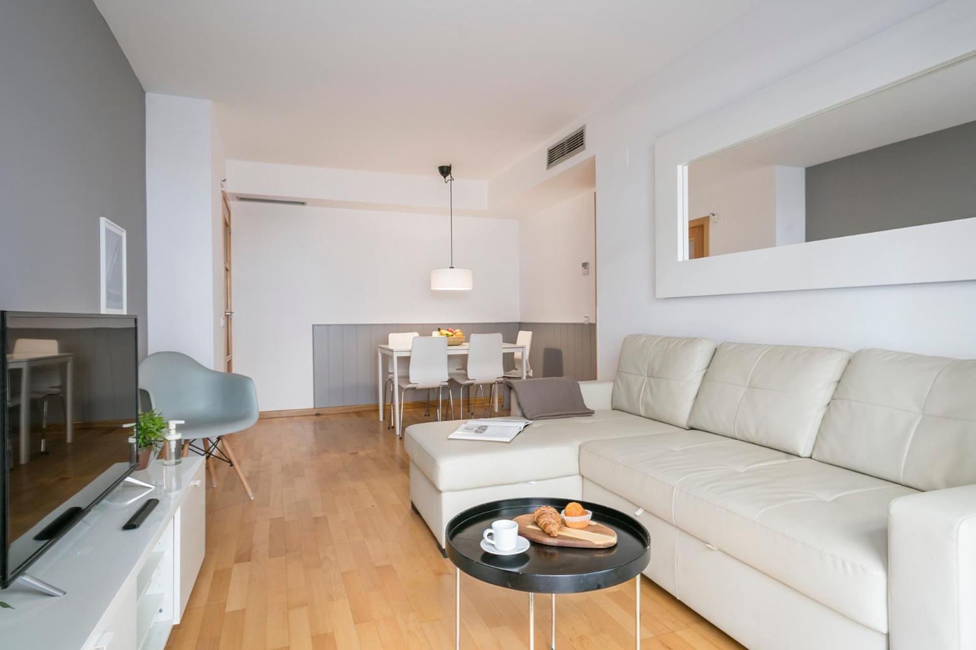 Two-Bedroom Apartment with Two Bathrooms photo 3