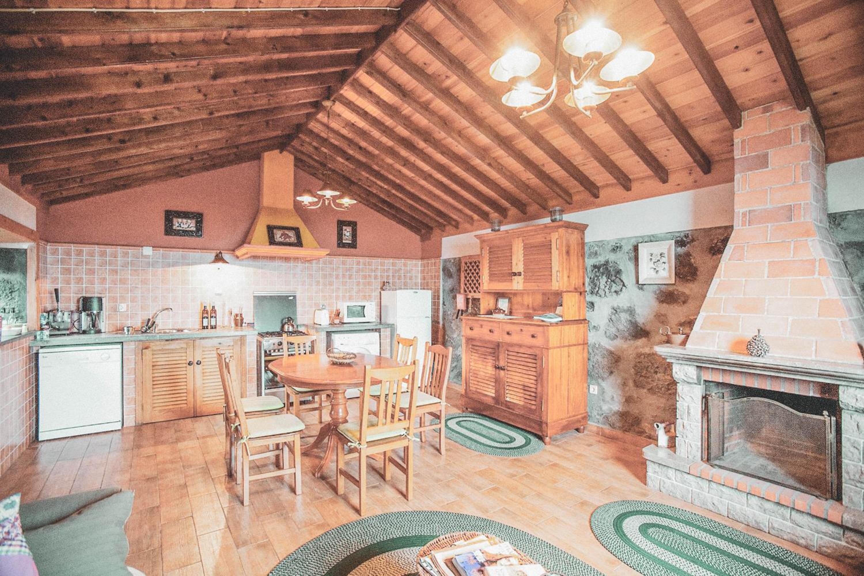 Three-Bedroom Villa photo 3