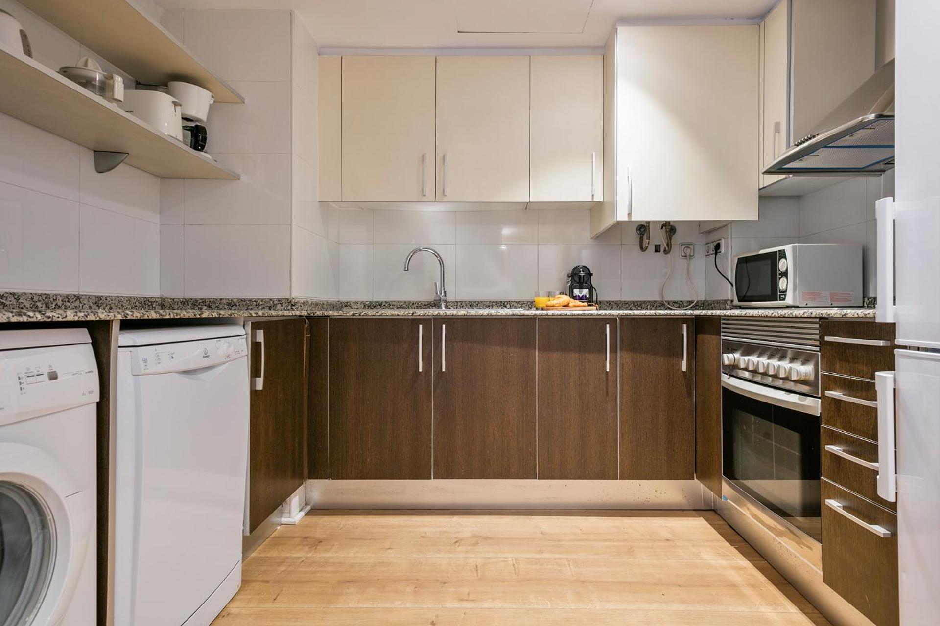 Two-Bedroom Duplex with Terrace photo 3