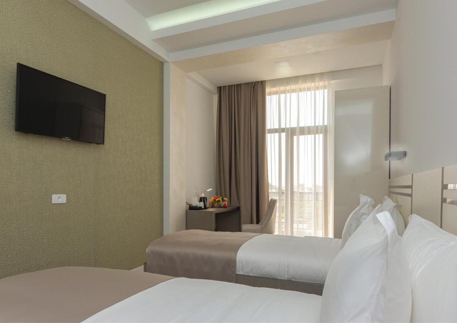 Standard Double Room(1 King Bed)