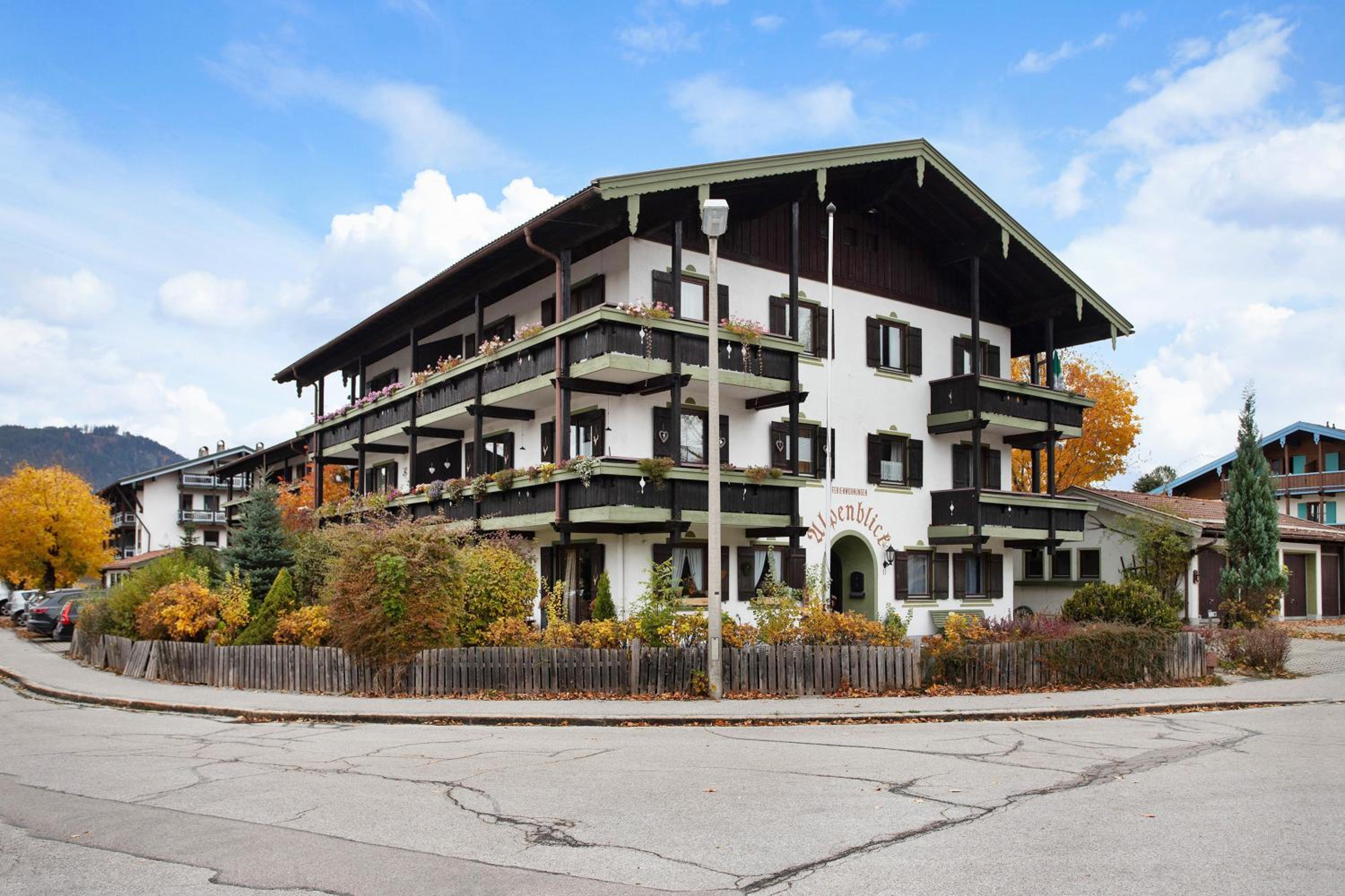 Superior One-Bedroom Apartment with Balcony photo 2