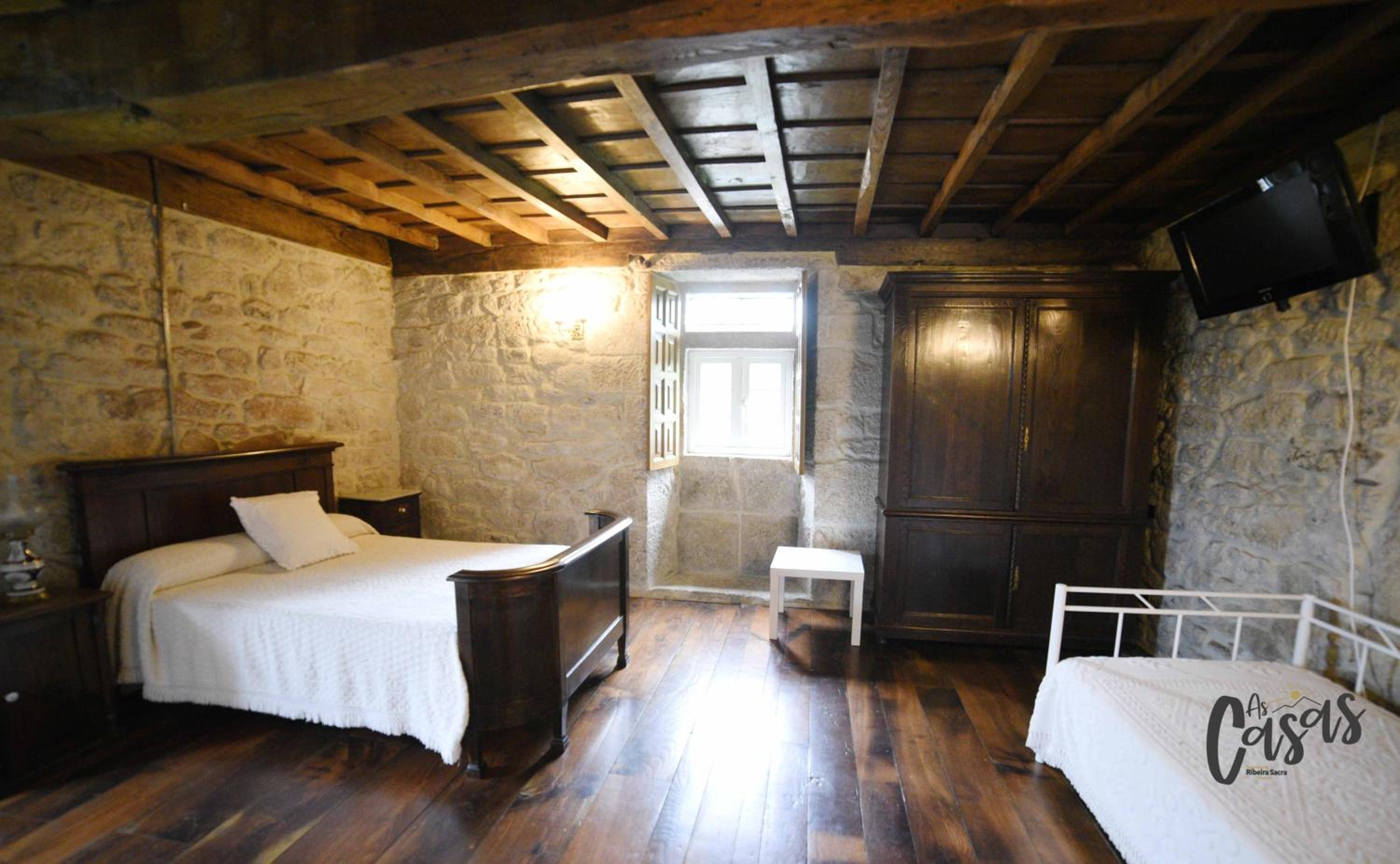 Habitación Doble con Bañera de Hidromasaje