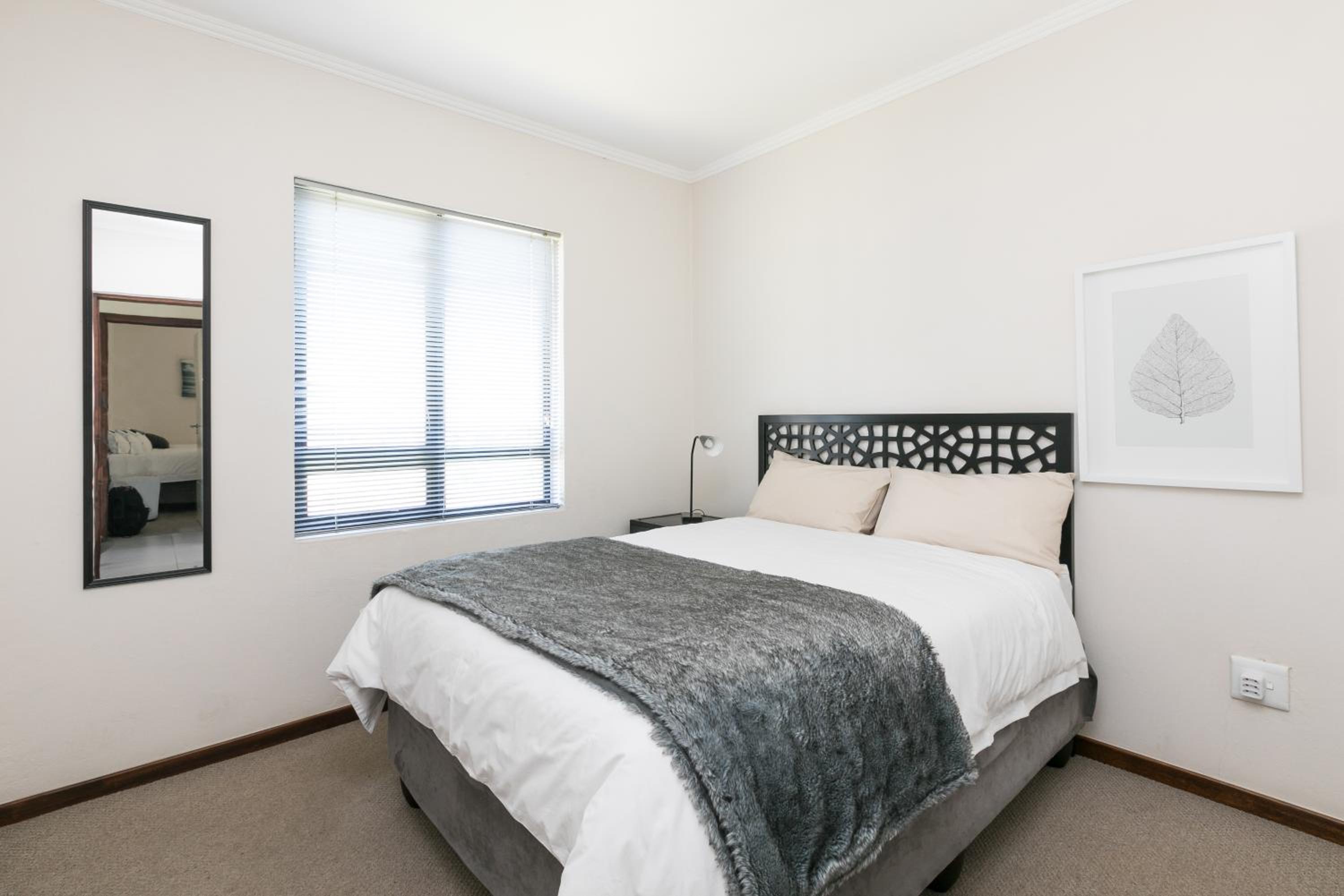 Two-Bedroom Apartment - Photo 9
