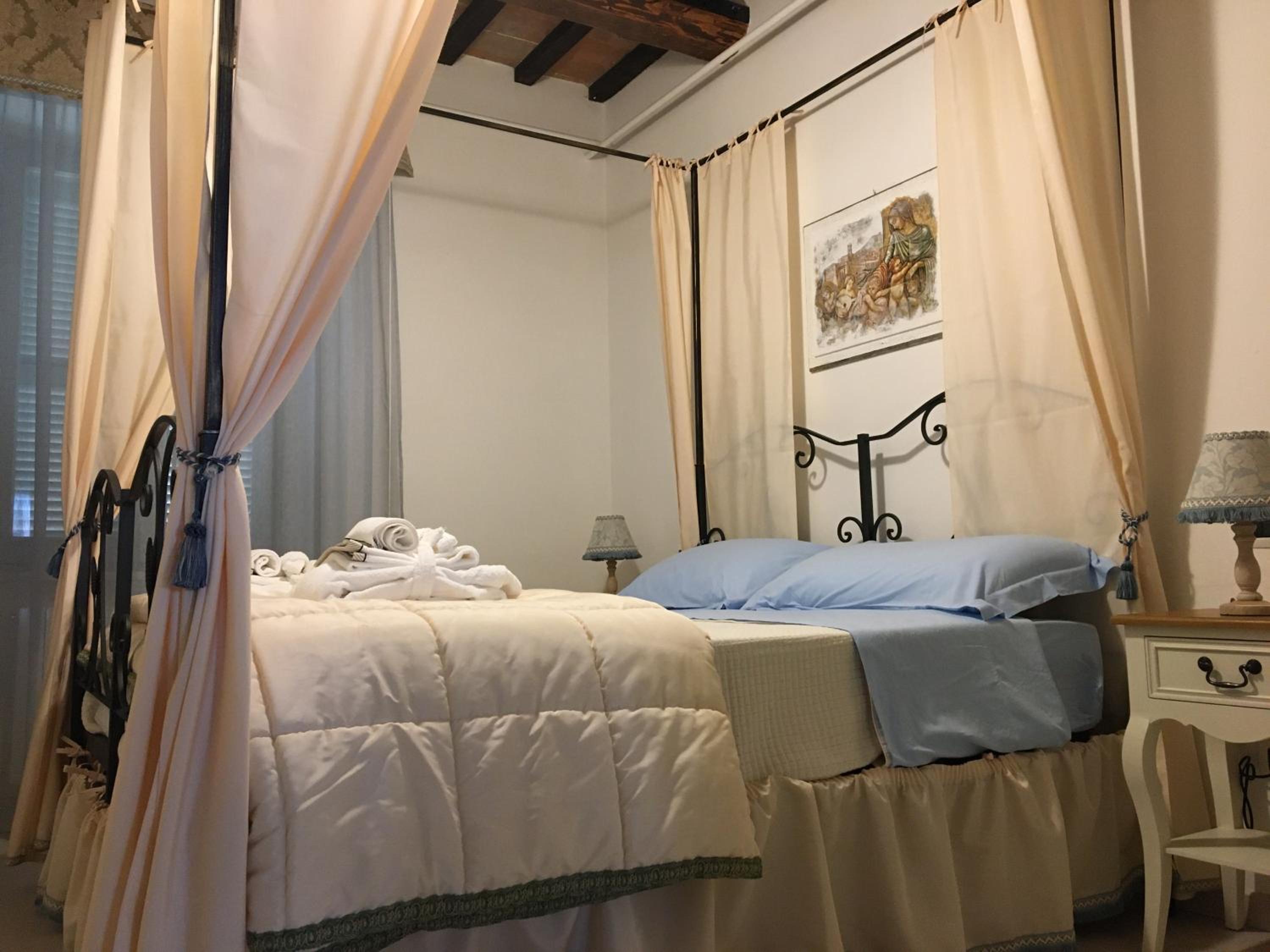 One-Bedroom House - Photo 17