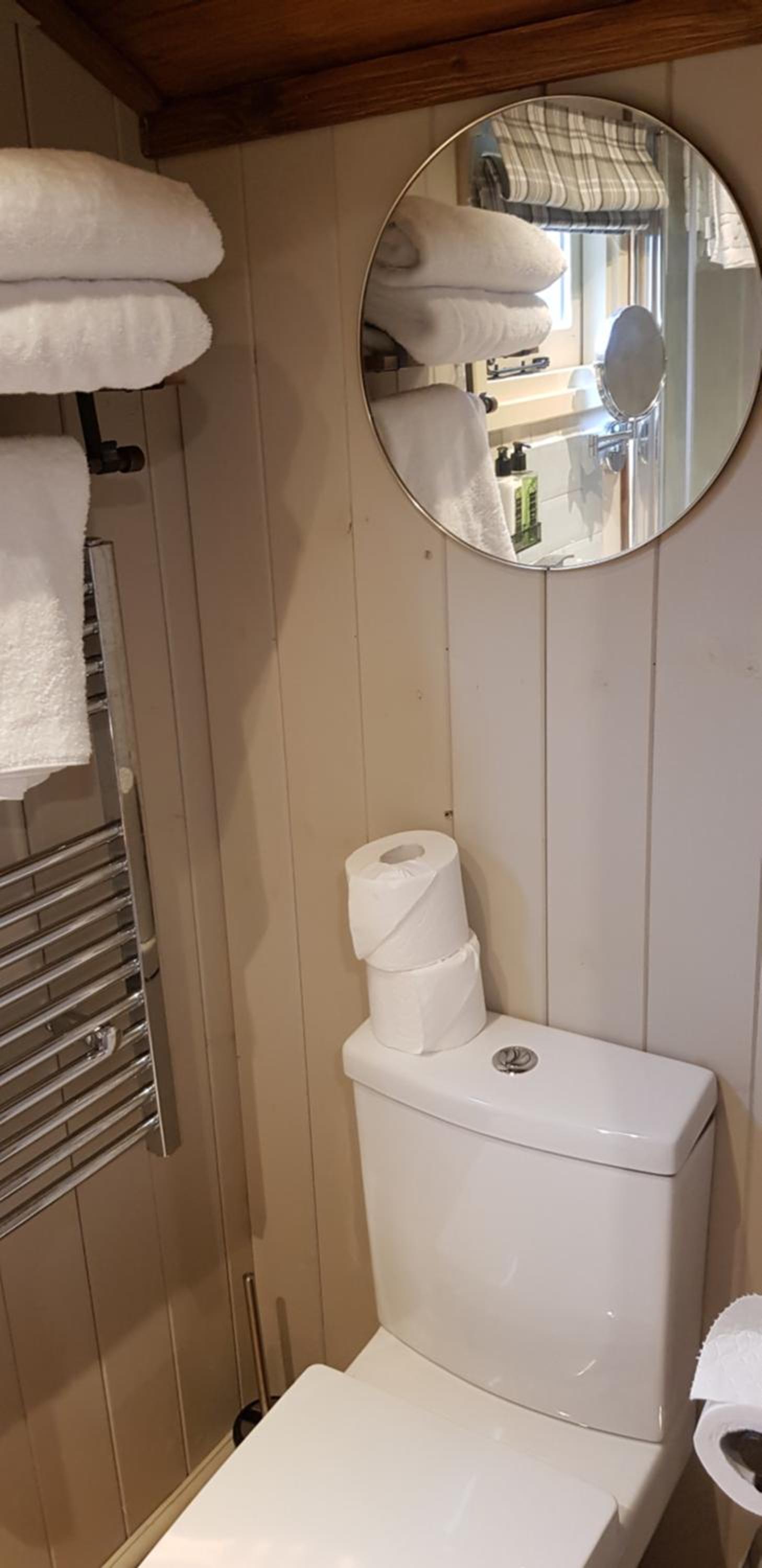 Mobile Home - Photo 15